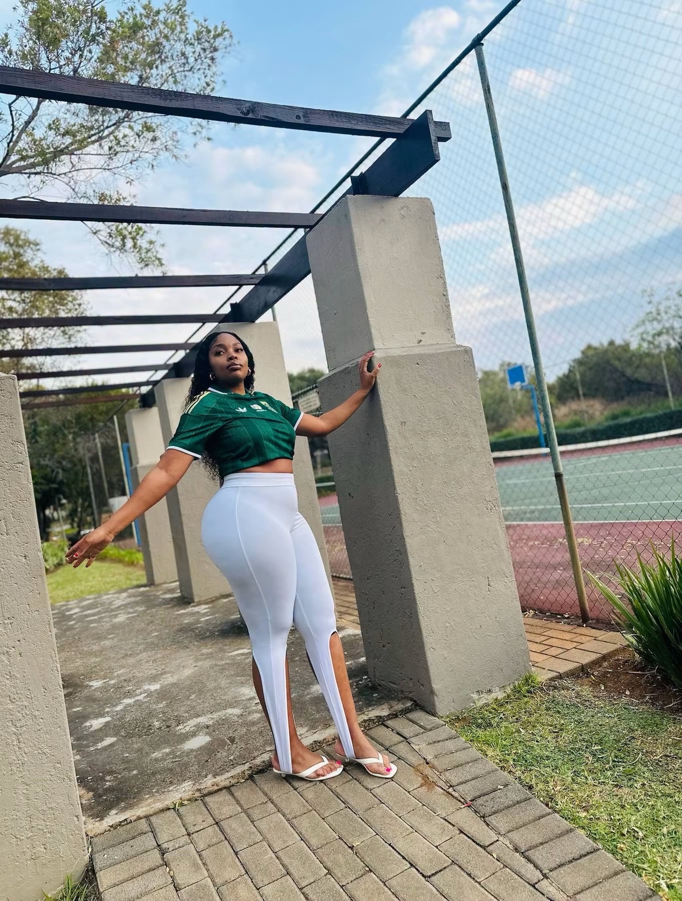 @AfricanBeauty