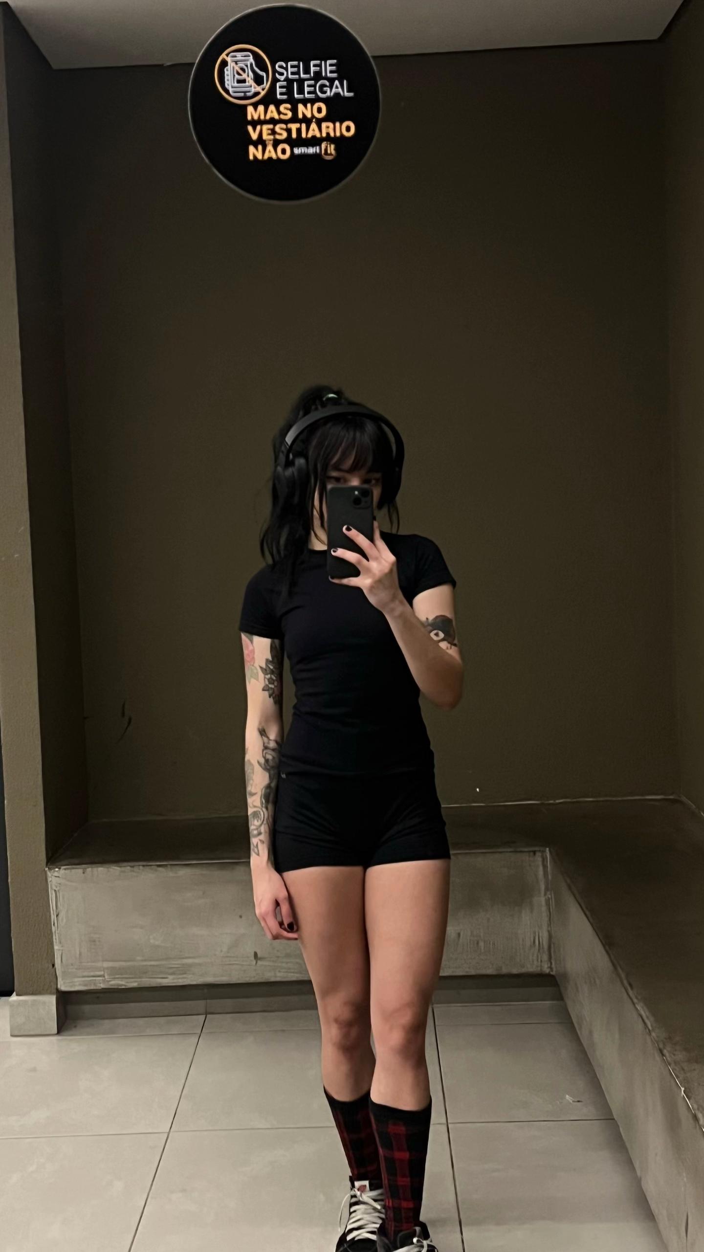 @Lo