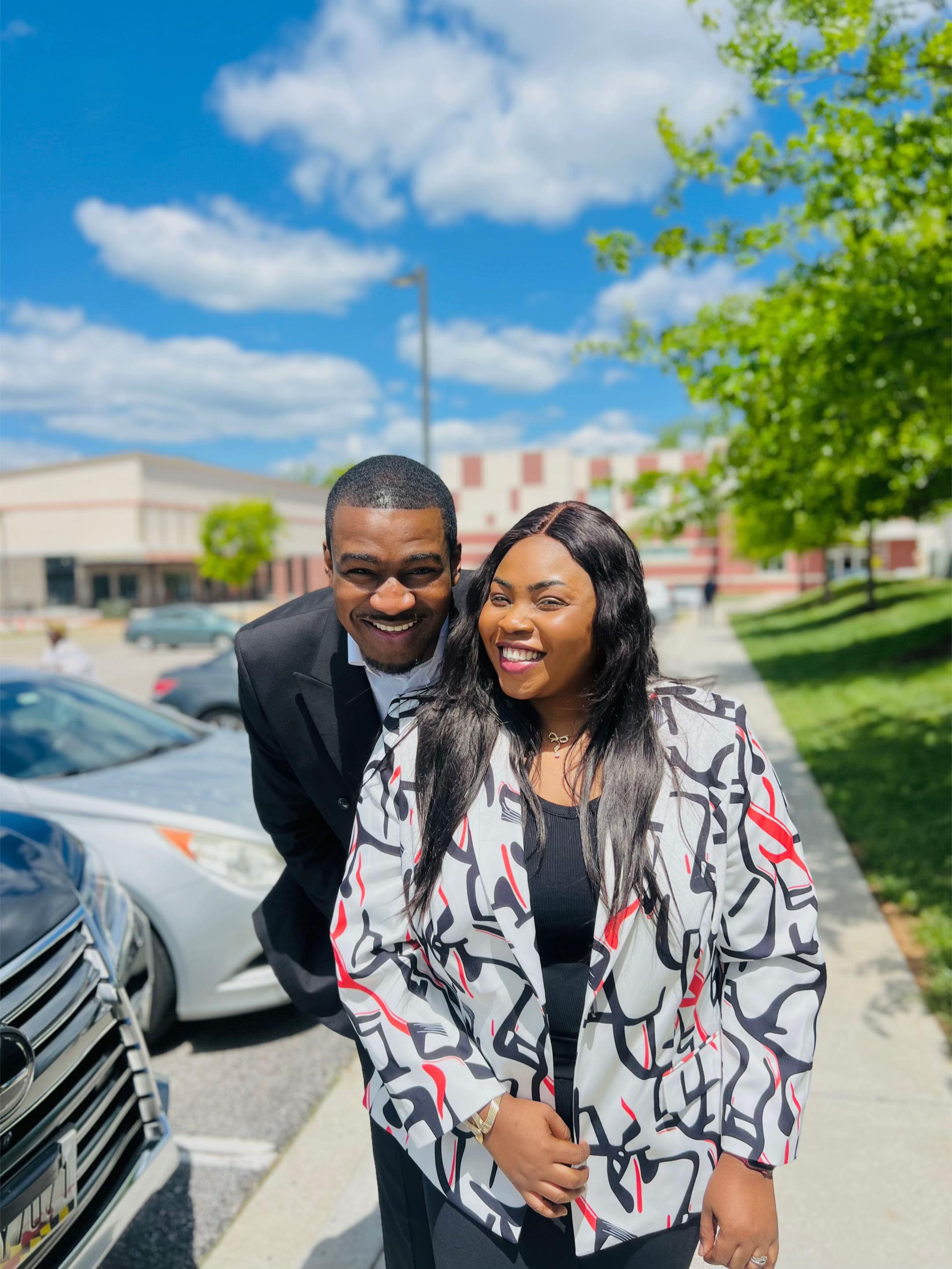 @Oluyenolamide