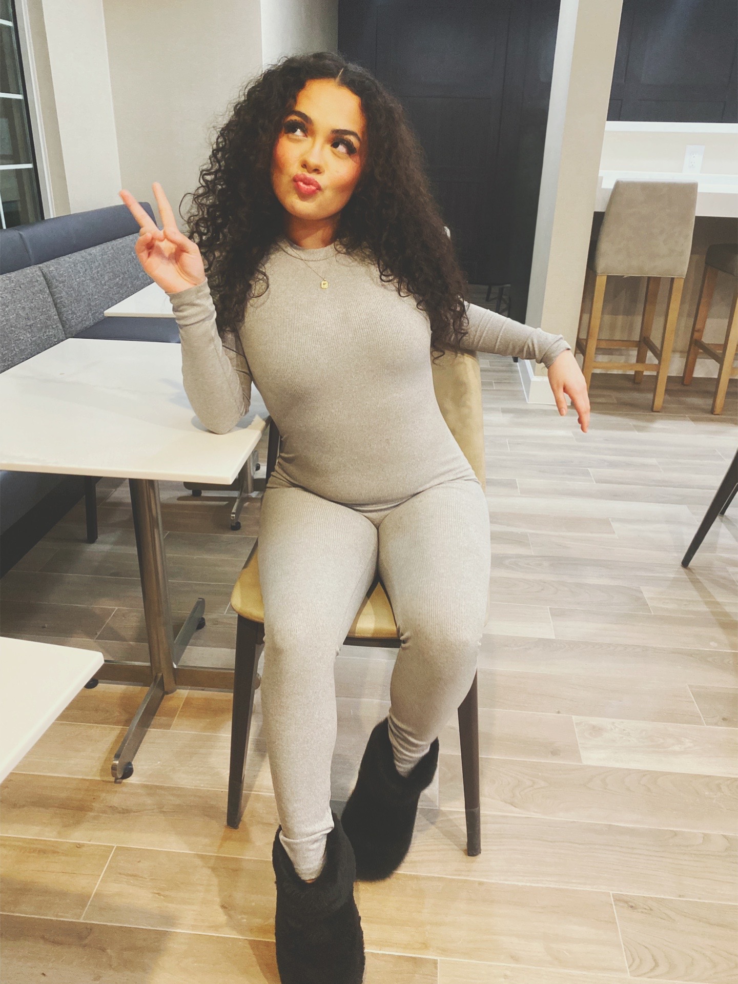 @itsallyrosee
