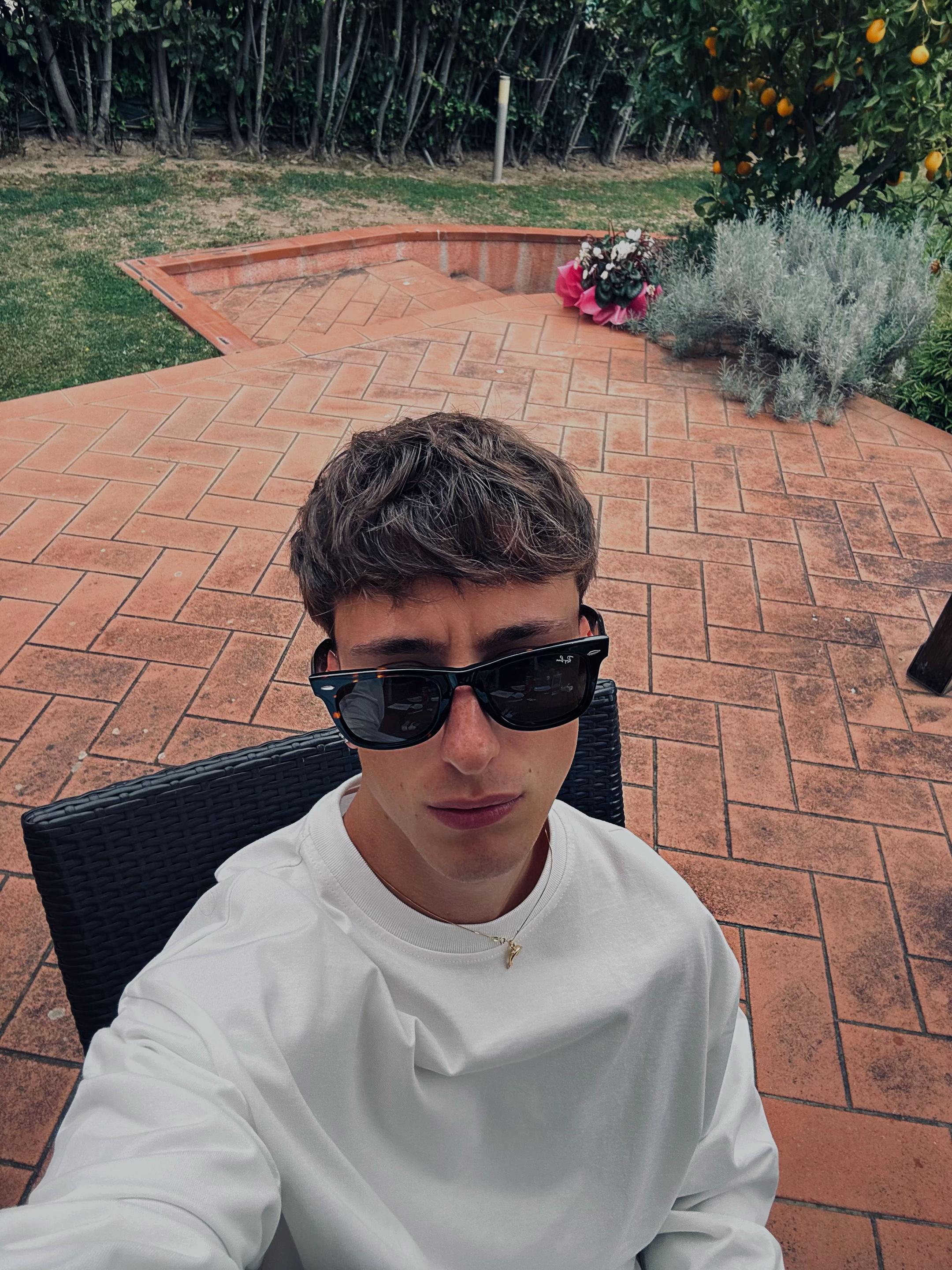 @ALE🧊