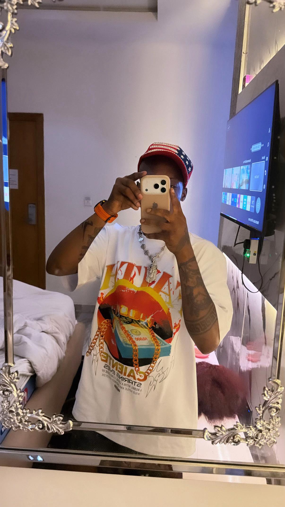 @WIZZY❤️🦅