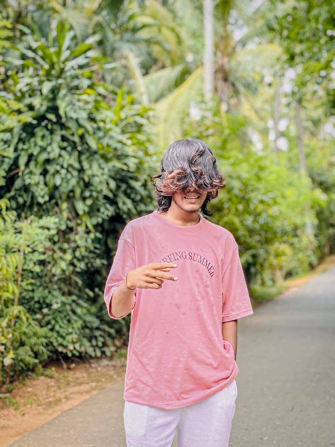 @𝑨𝒅𝒉𝒊 💋
