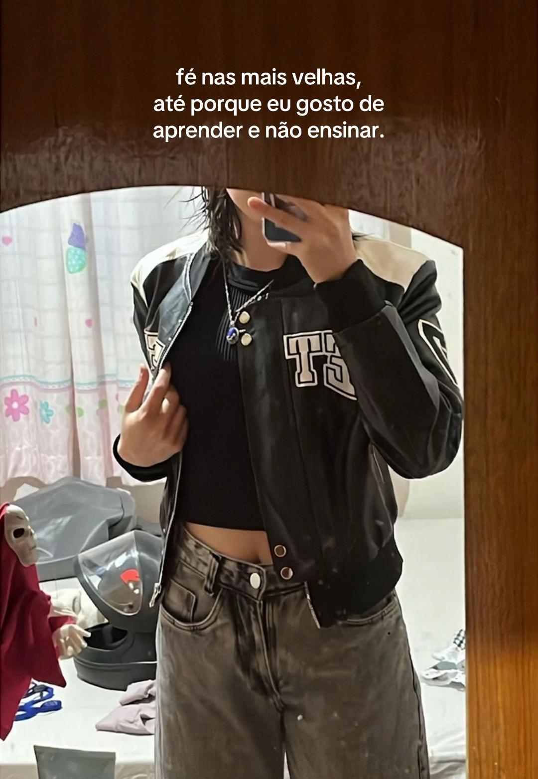 @lena  mucilon  &lsquo;  ⚢