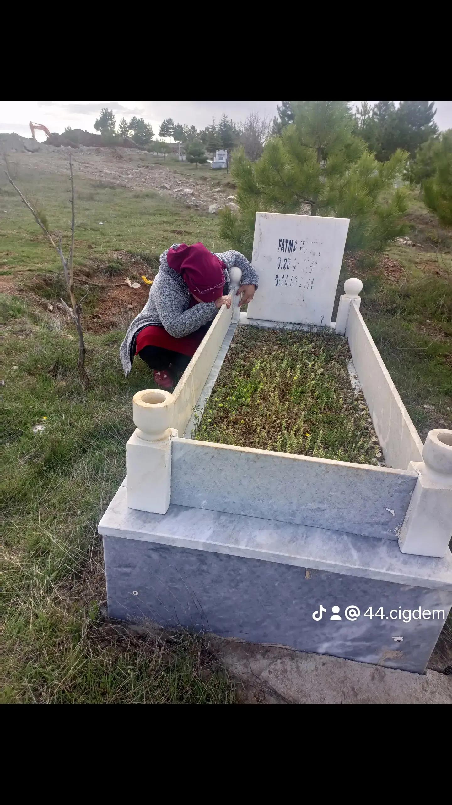 @yaprak d&ouml;k&uuml;m&uuml;