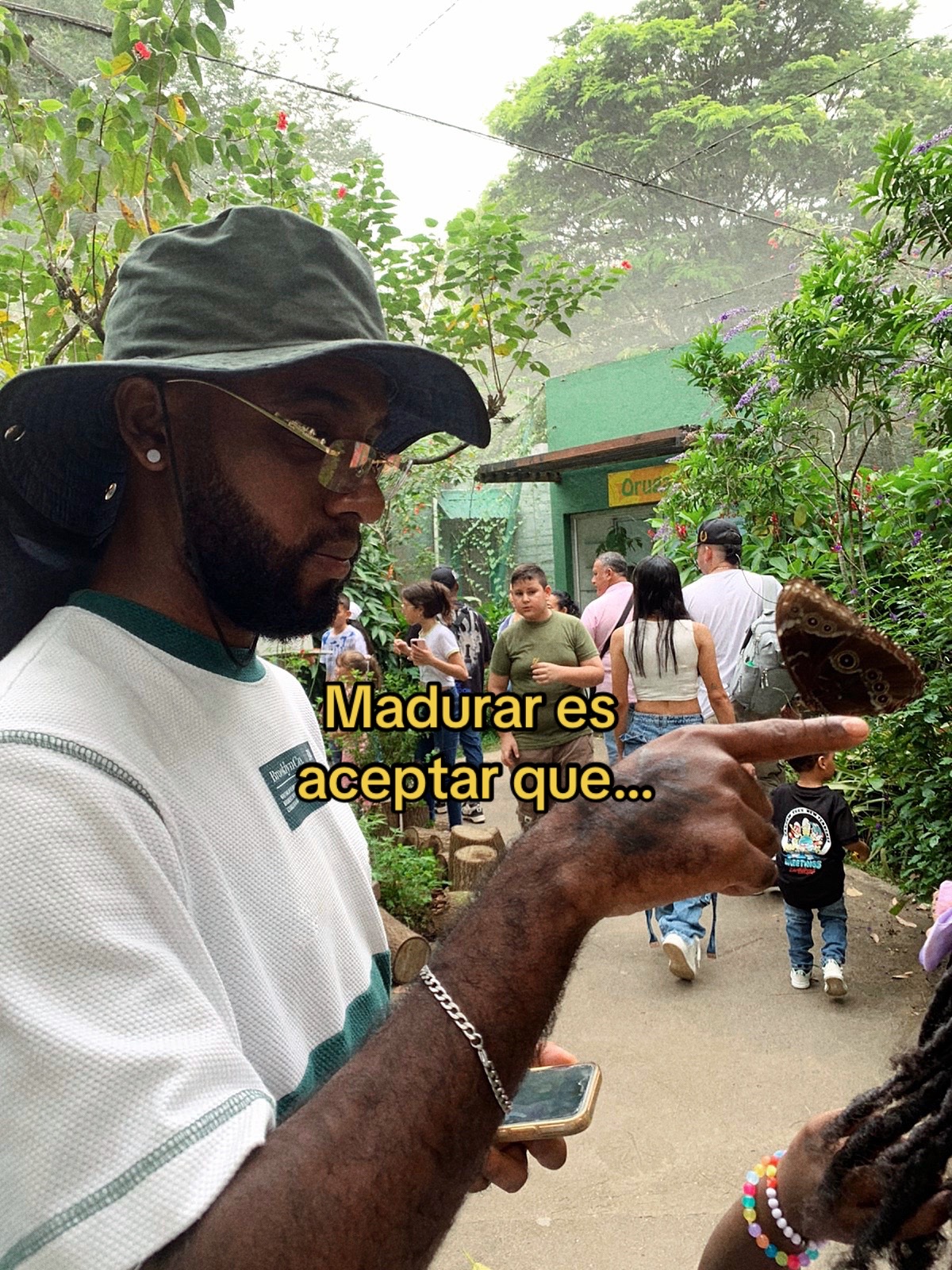 @Santiago