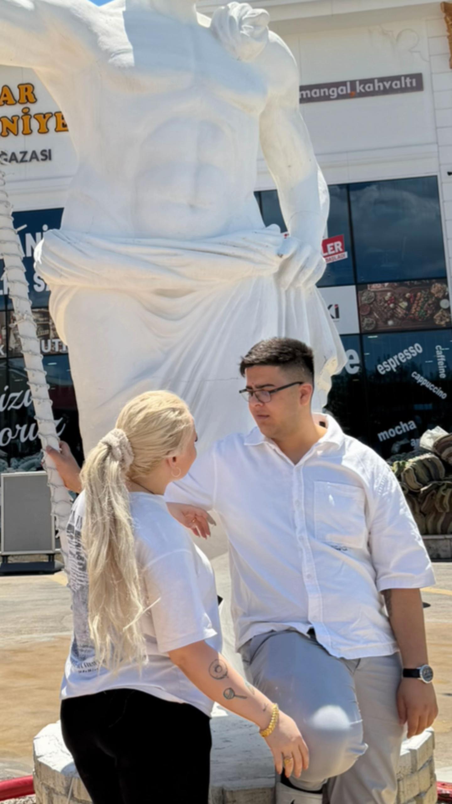 @PELONUZ