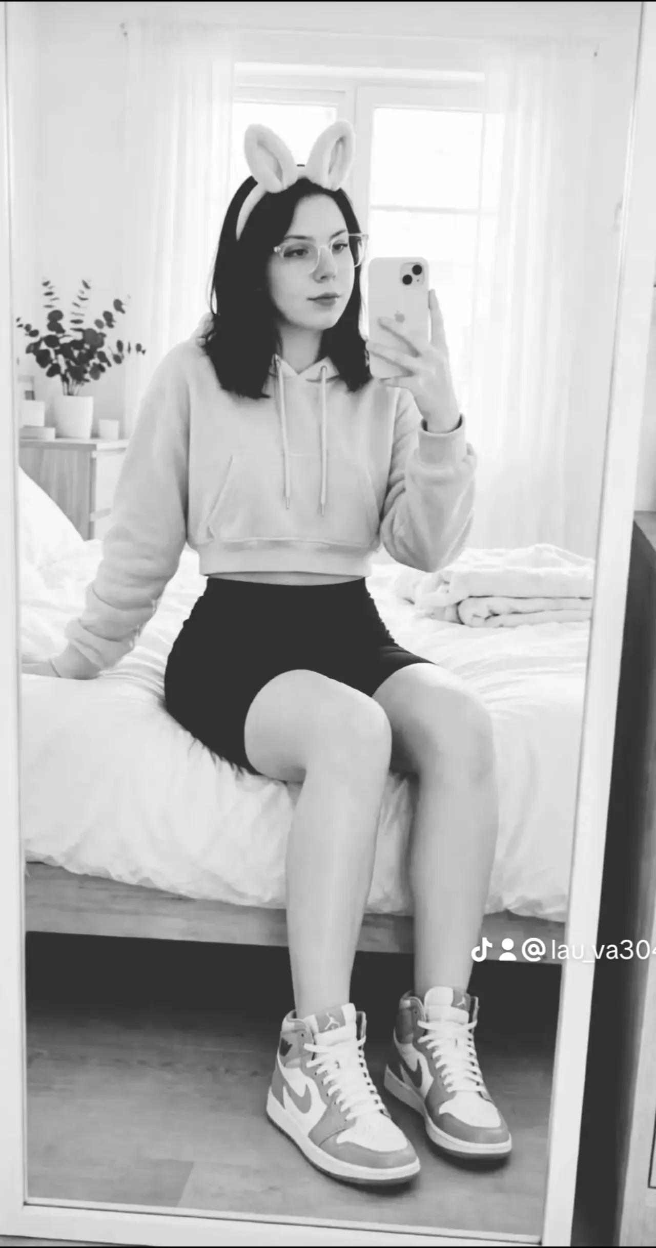 @Laura_🫶🏻