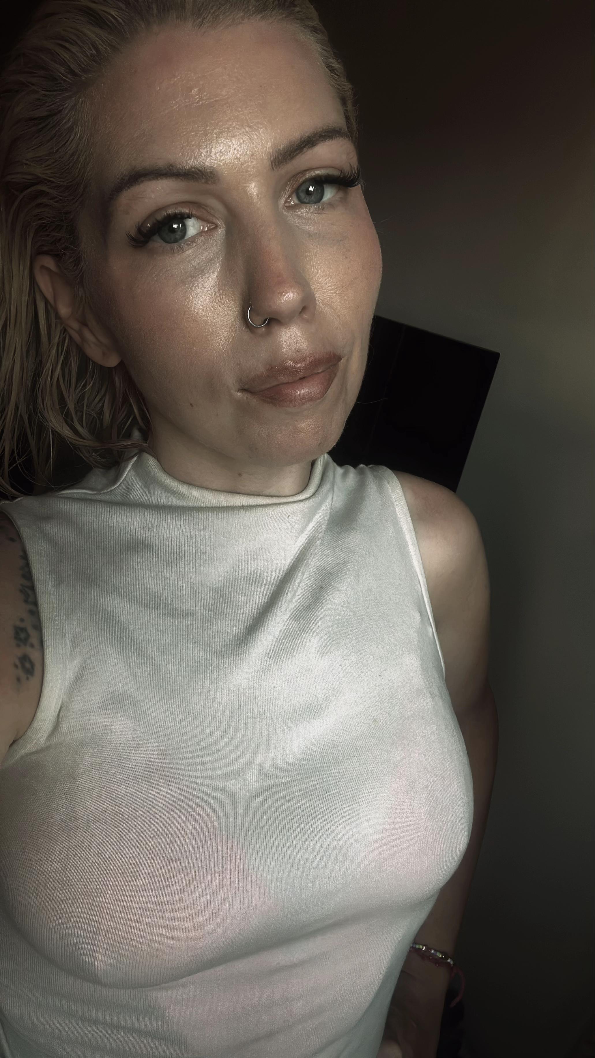 @EllenBridgerMakeupArtist