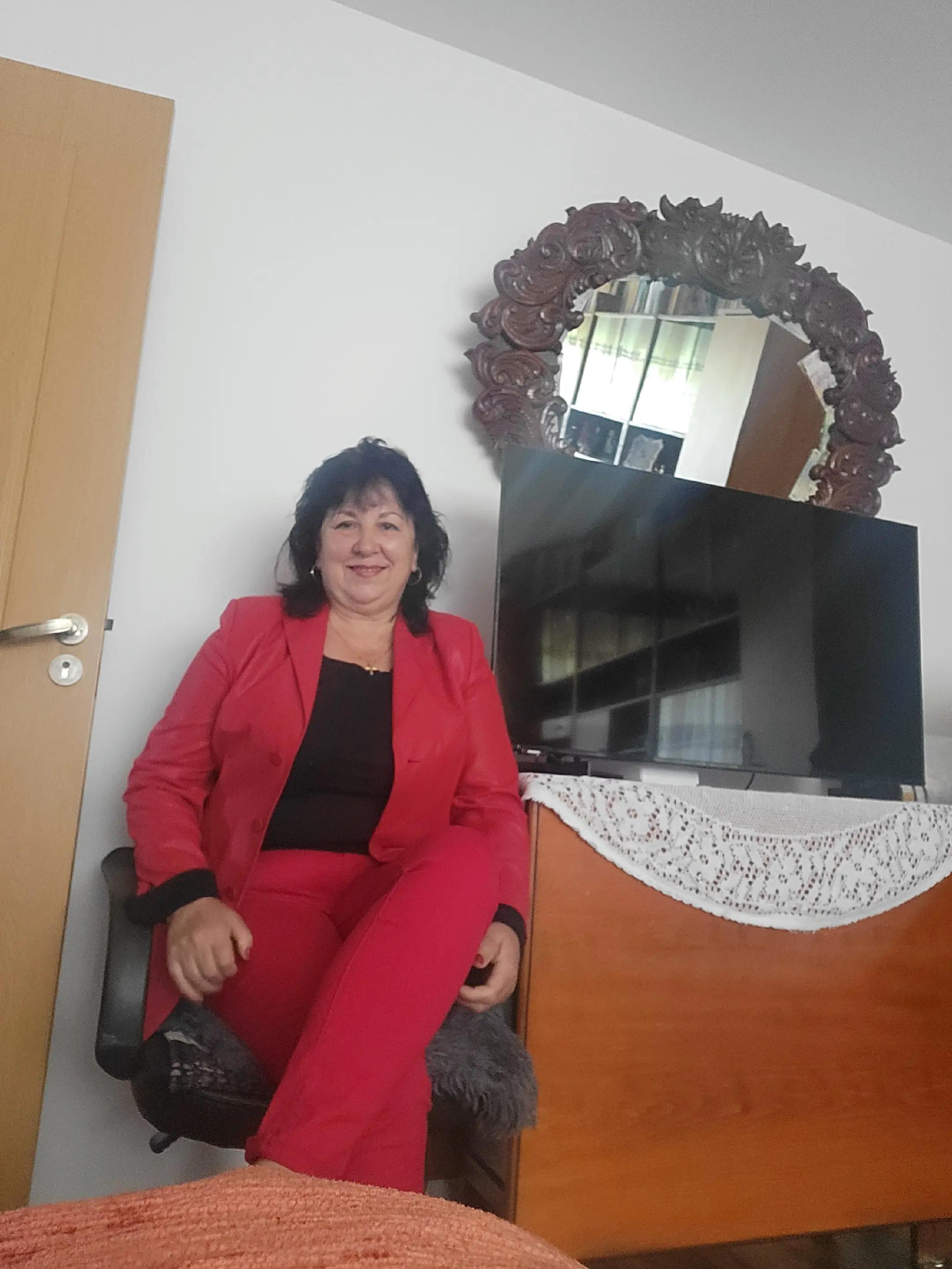 @Elena Marinescu