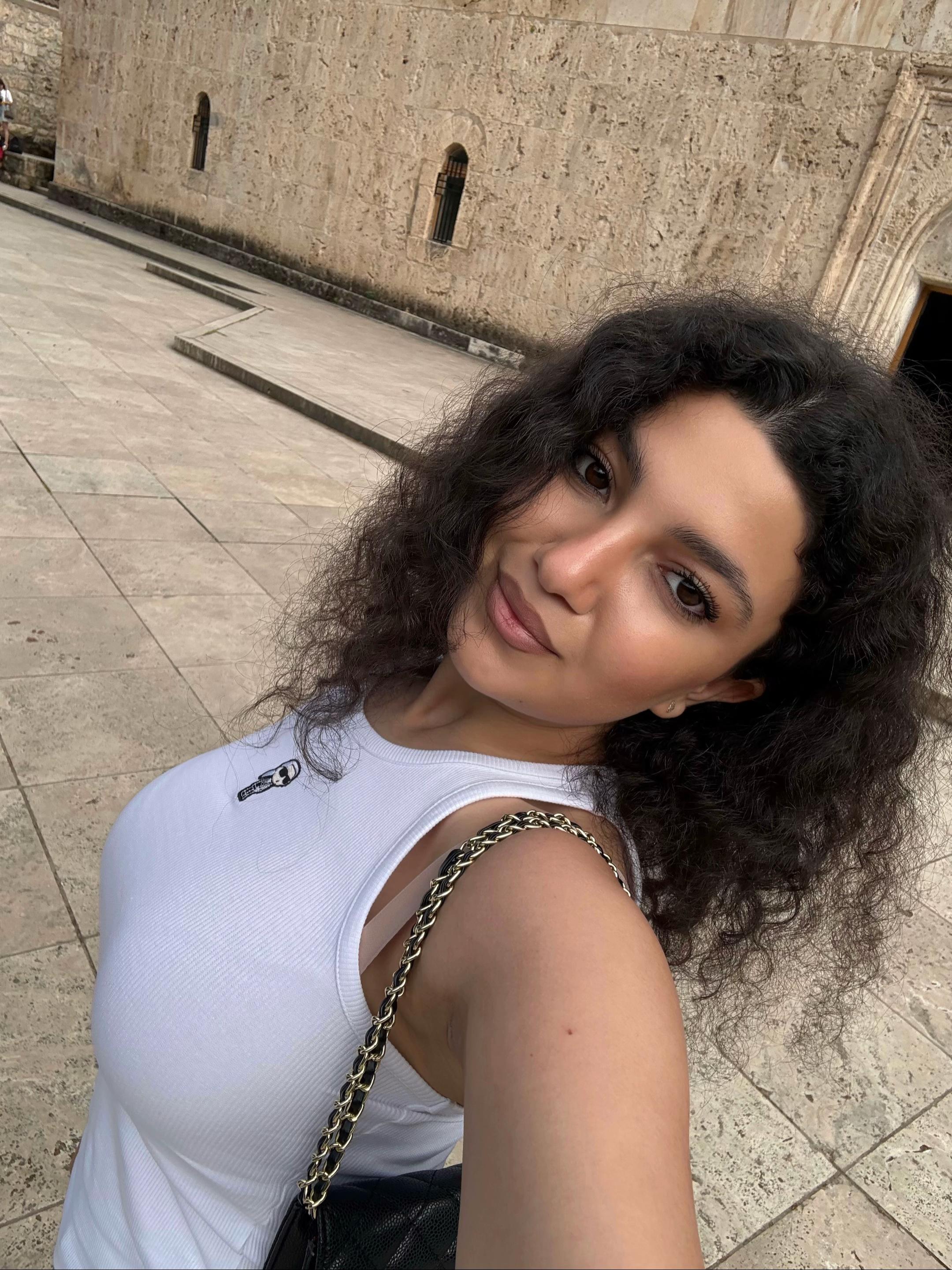 @Գալստյան Նելլի