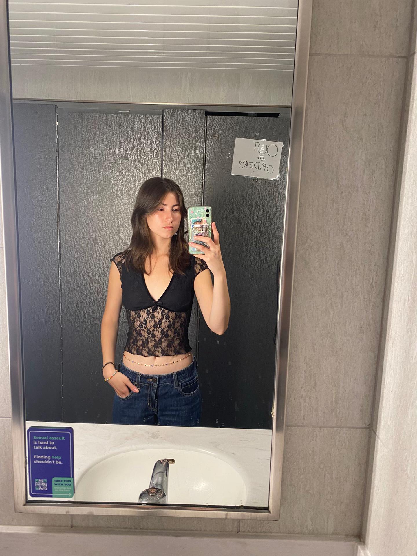 @Mia