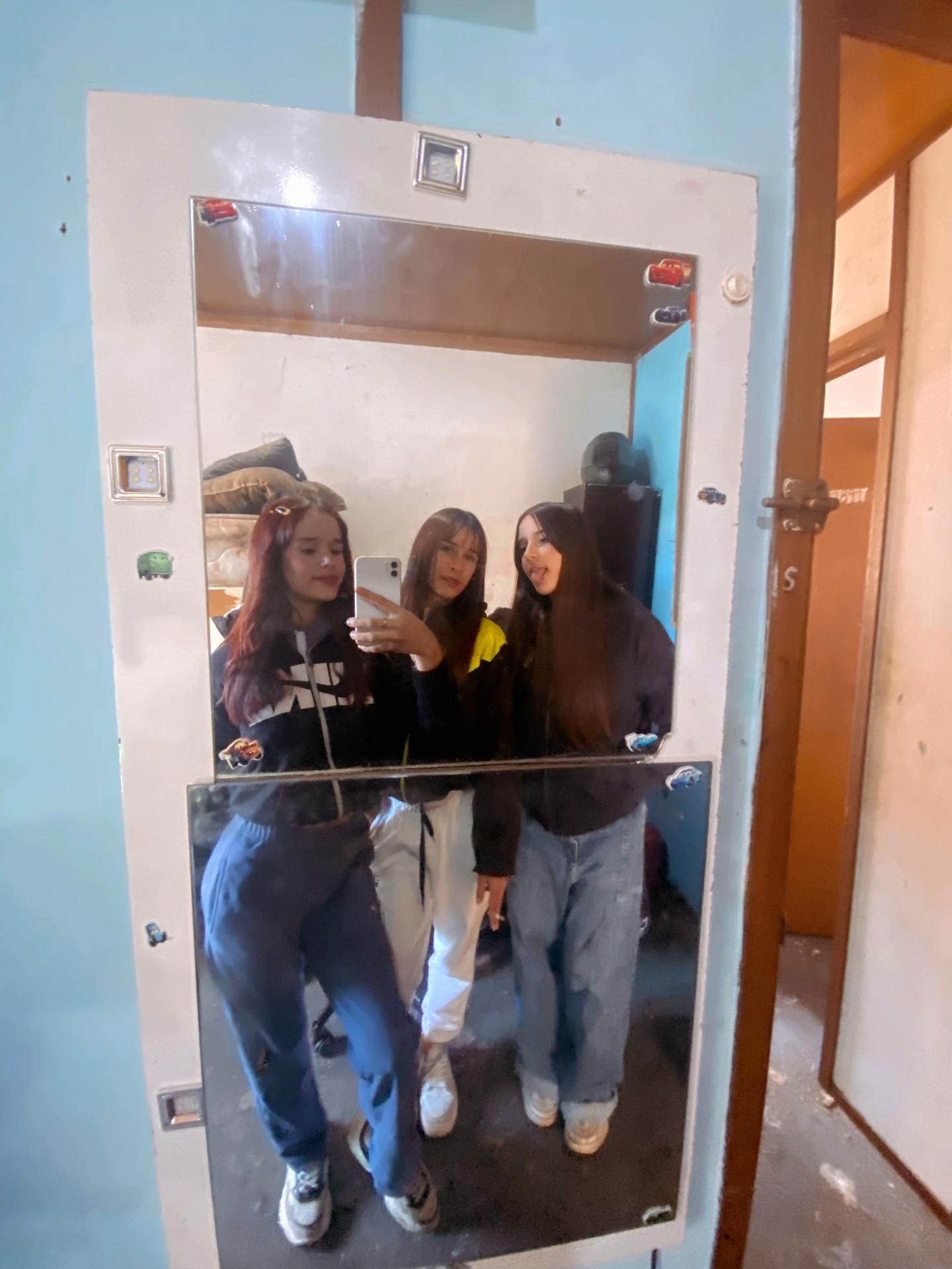 @𝓛𝓪 𝓬𝓸𝓵𝓸𝓸 ❤️
