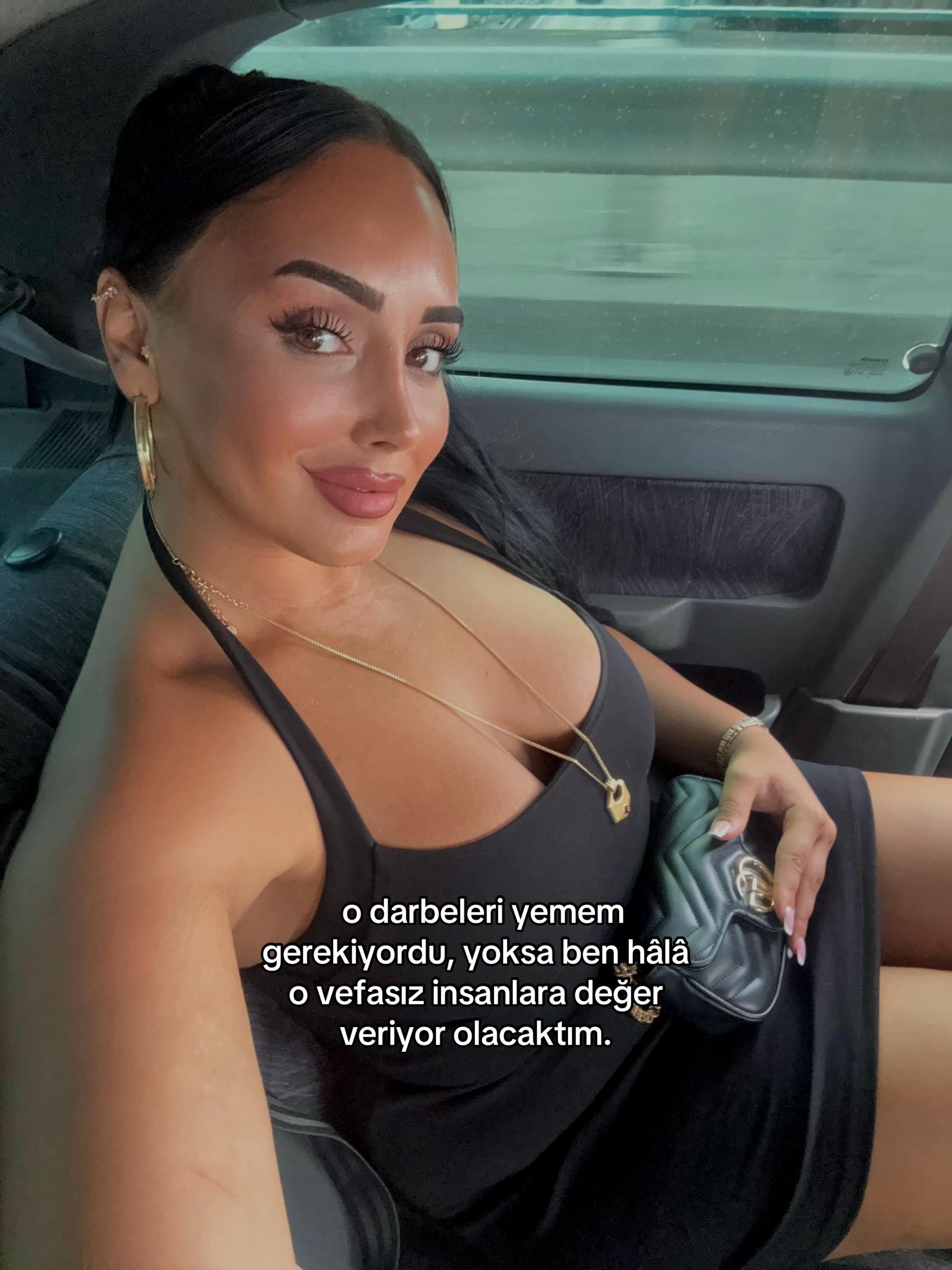 @𝓘