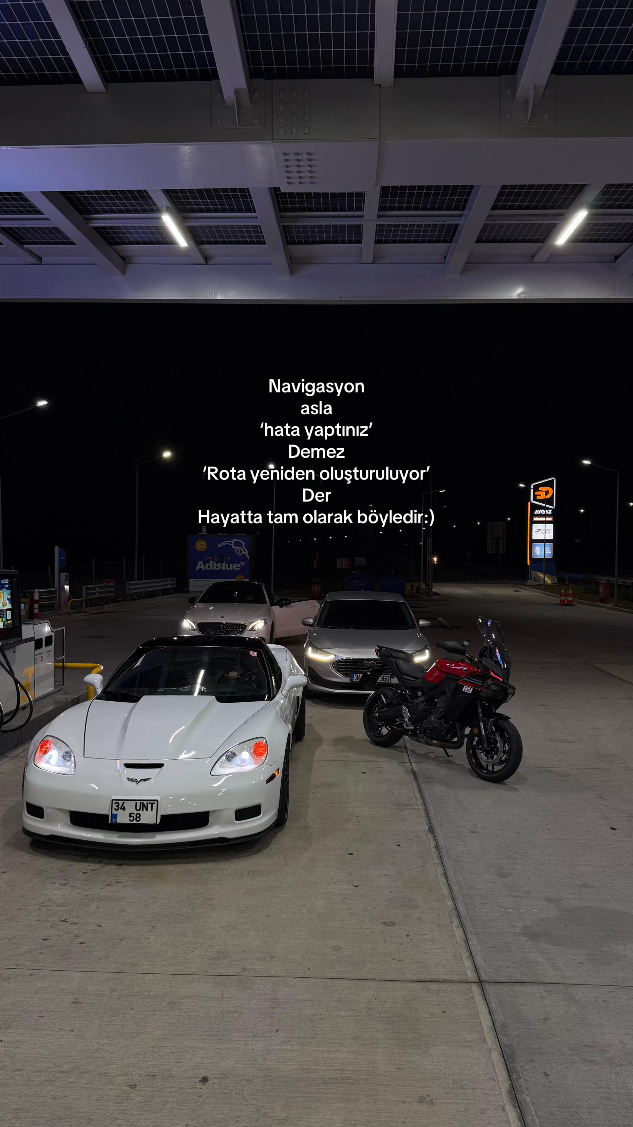@UYR.89