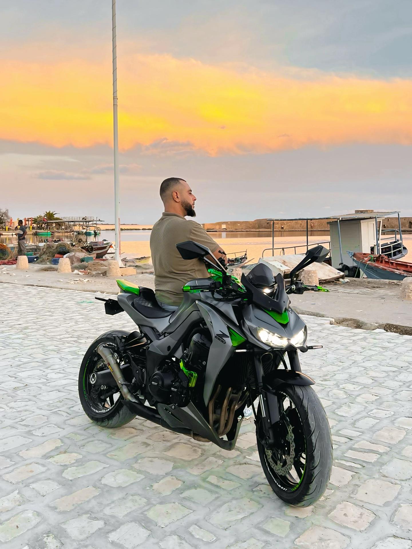 @Oussema moto 94
