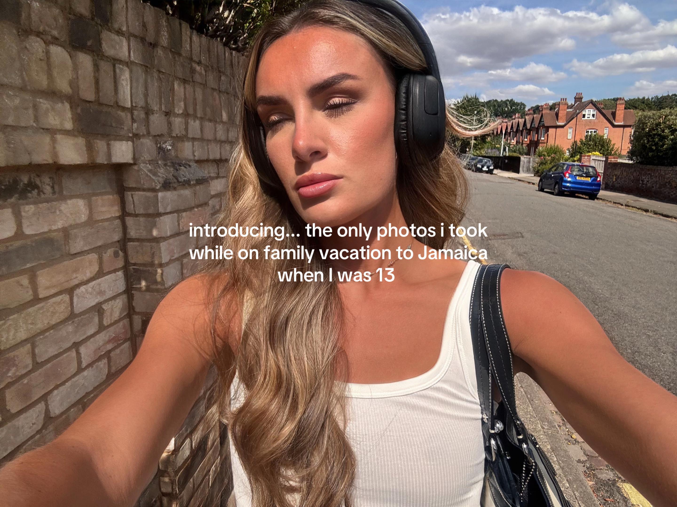 @Amelie
