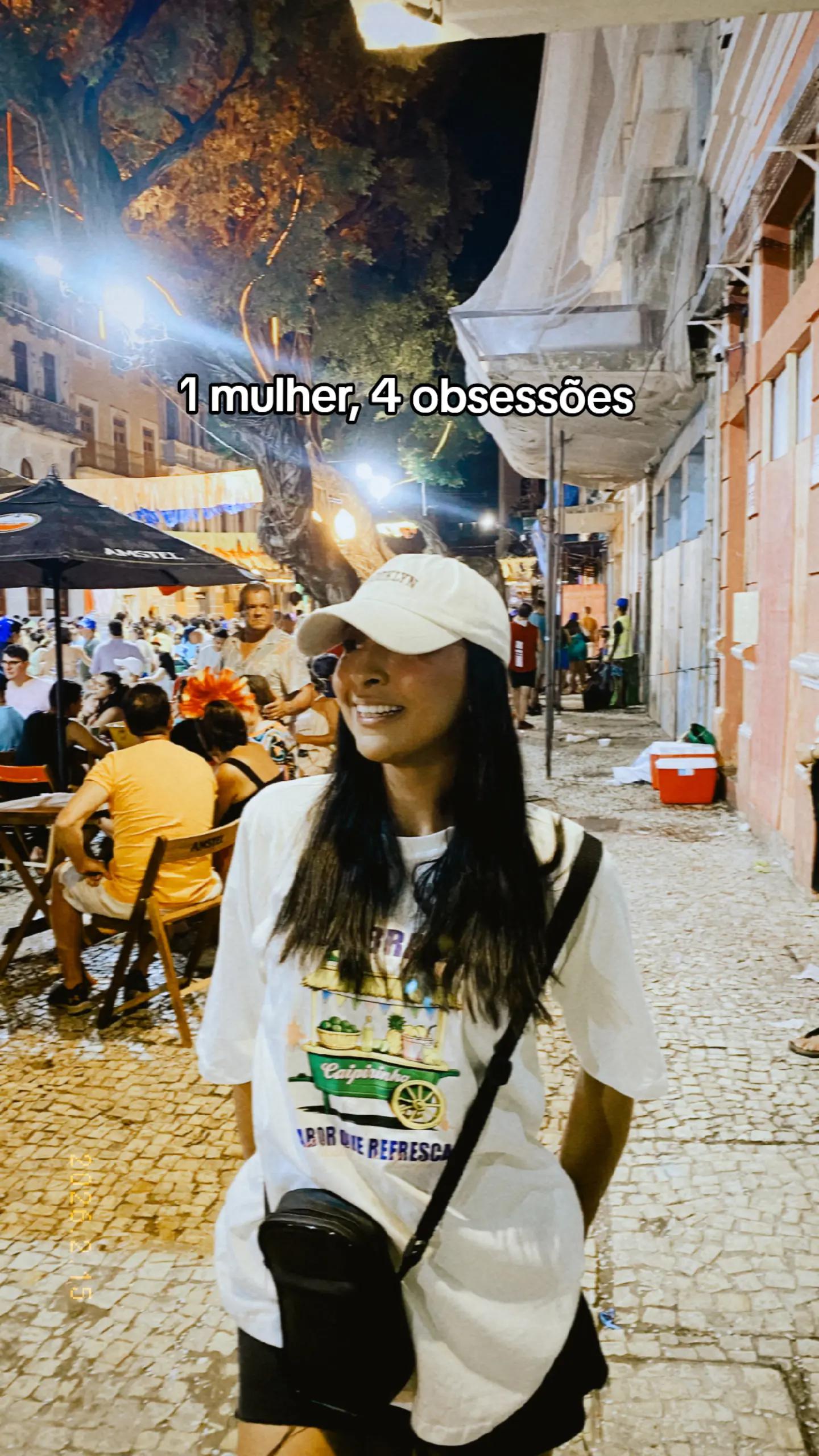 @T&aacute;ssia Moura
