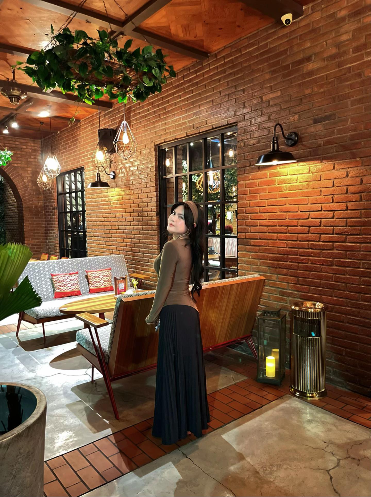 @12ani