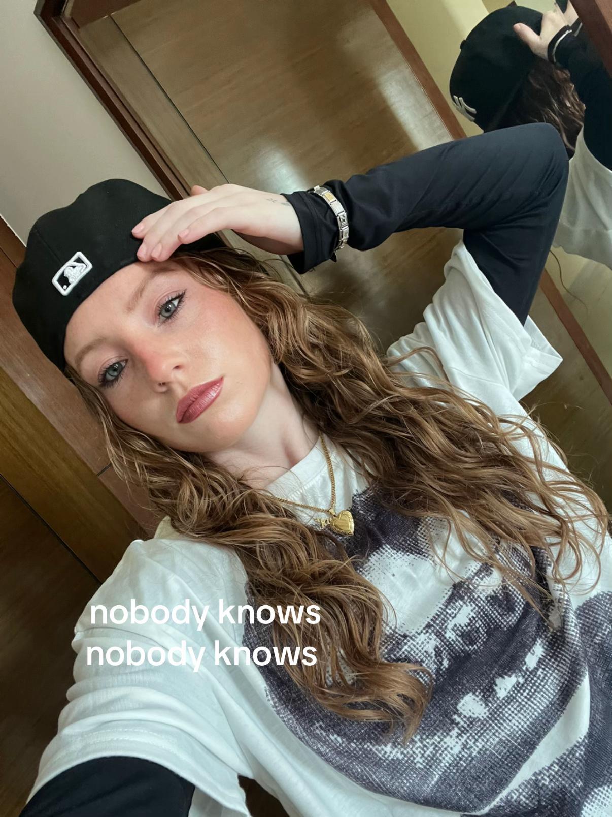@keziamortimer