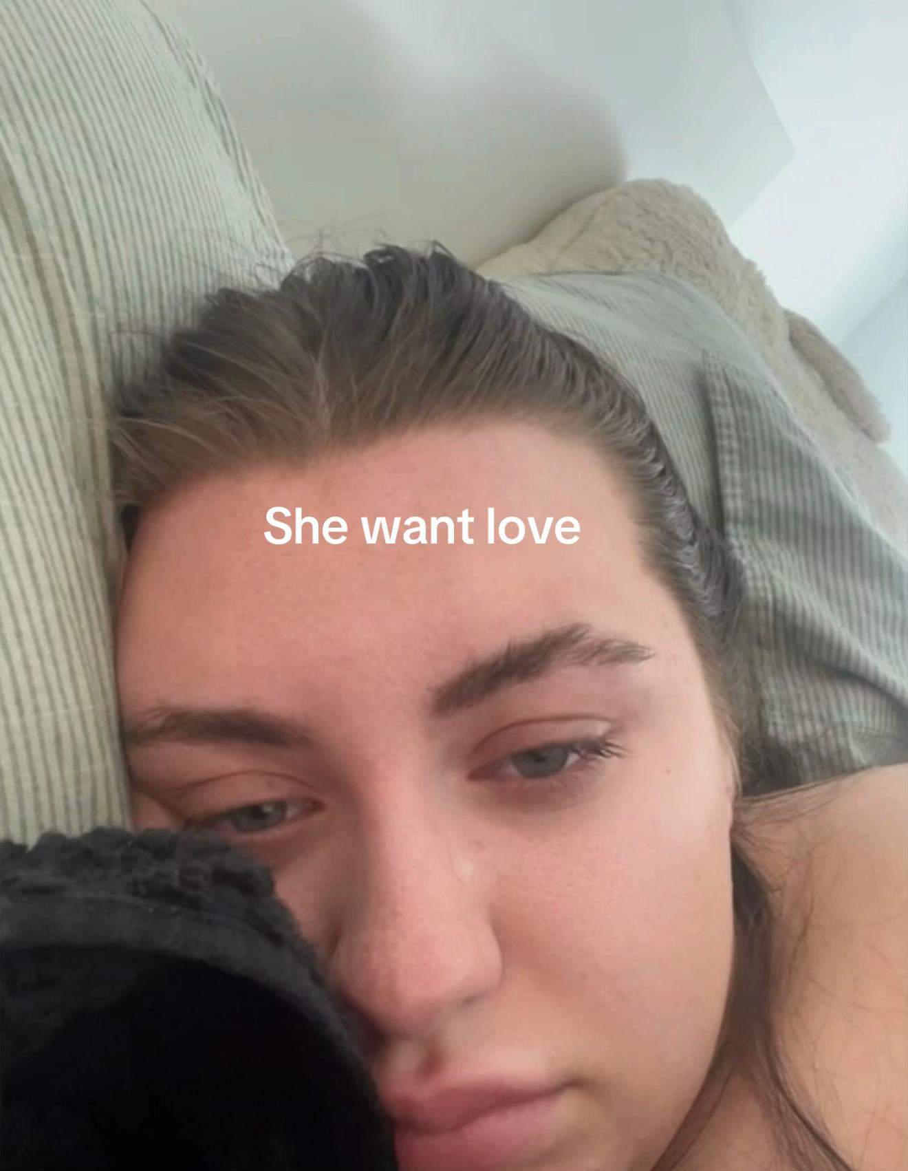 @Em🌶️