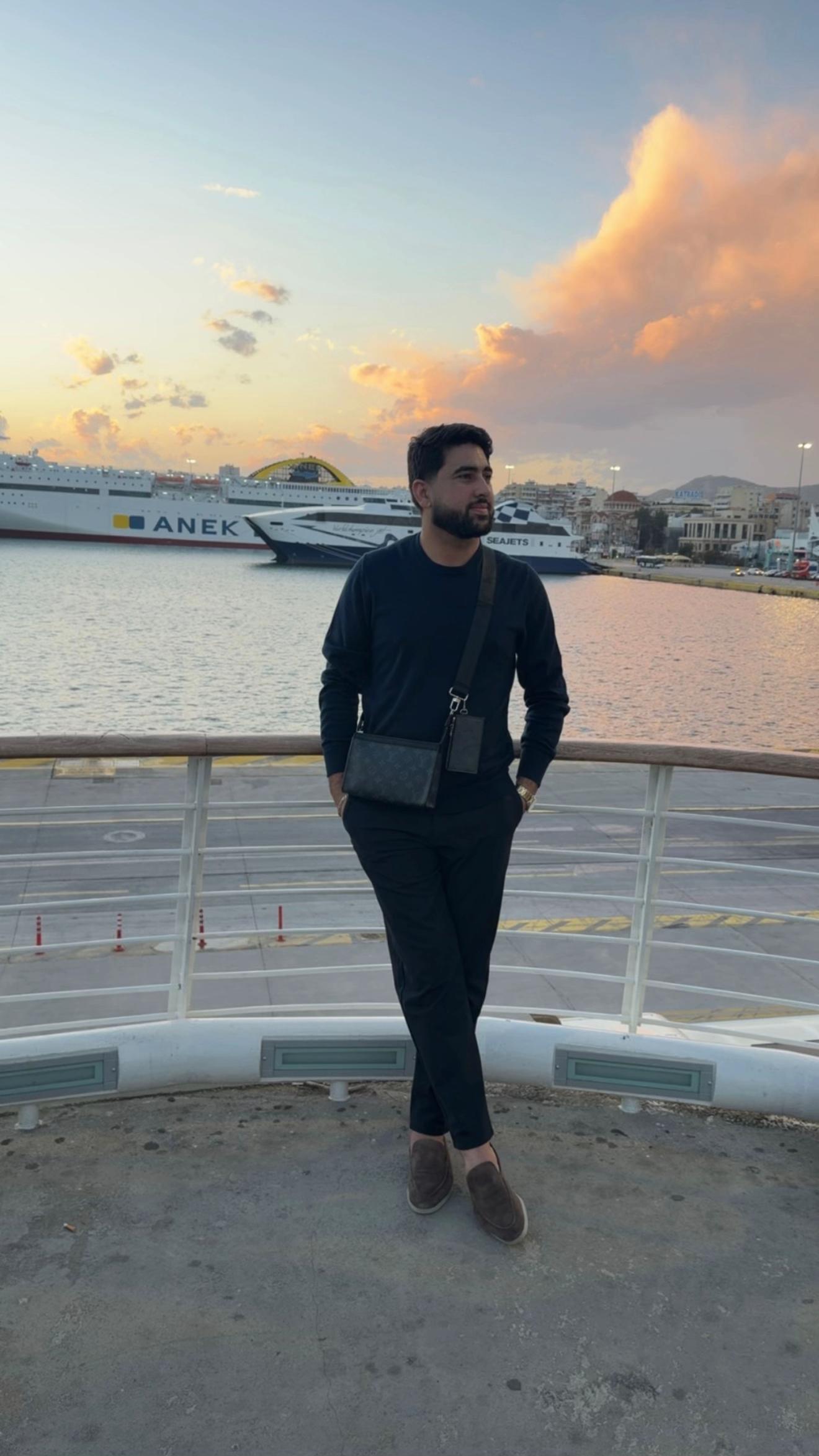 @Desi boy🇵🇰🇫🇷