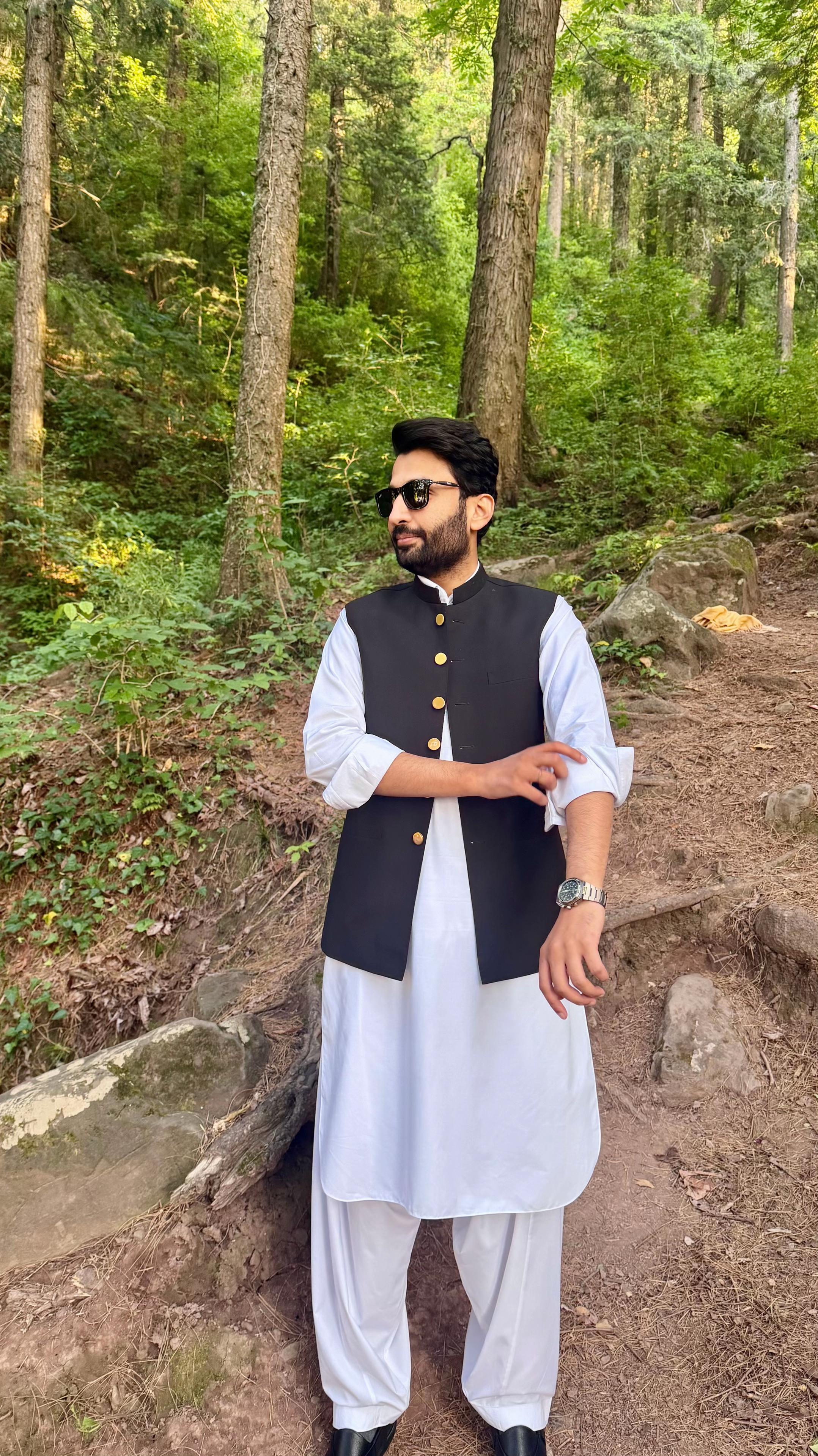 @SyedzadaWaqarHamdani