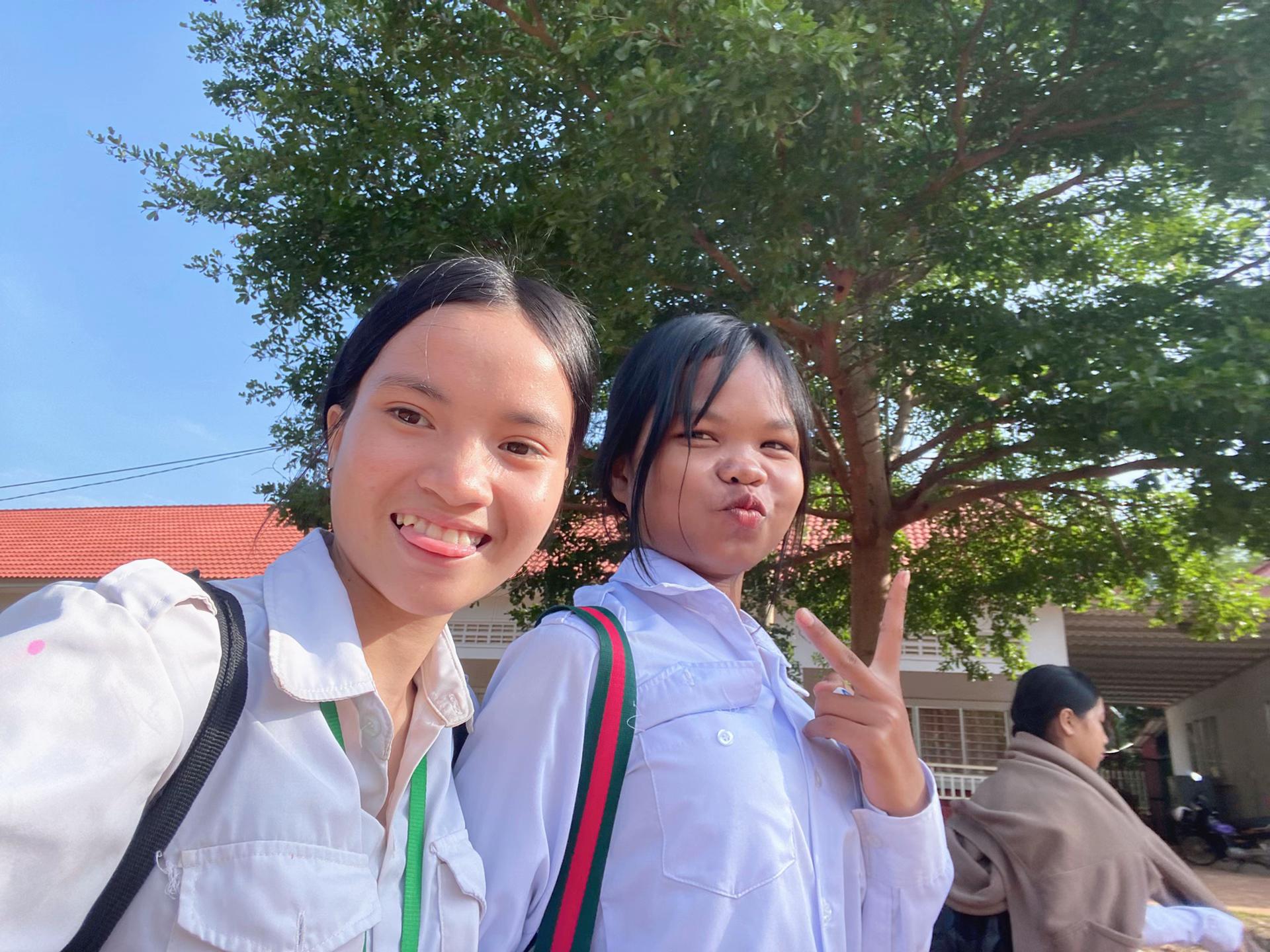 @ជំទាវណាលី🙂