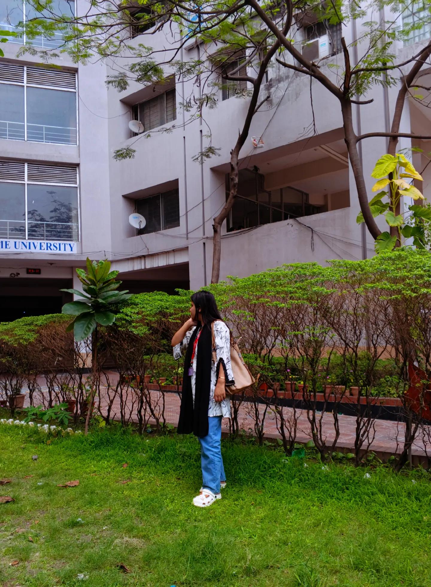 @প্রিয়সিনী:.)⚖️🎓