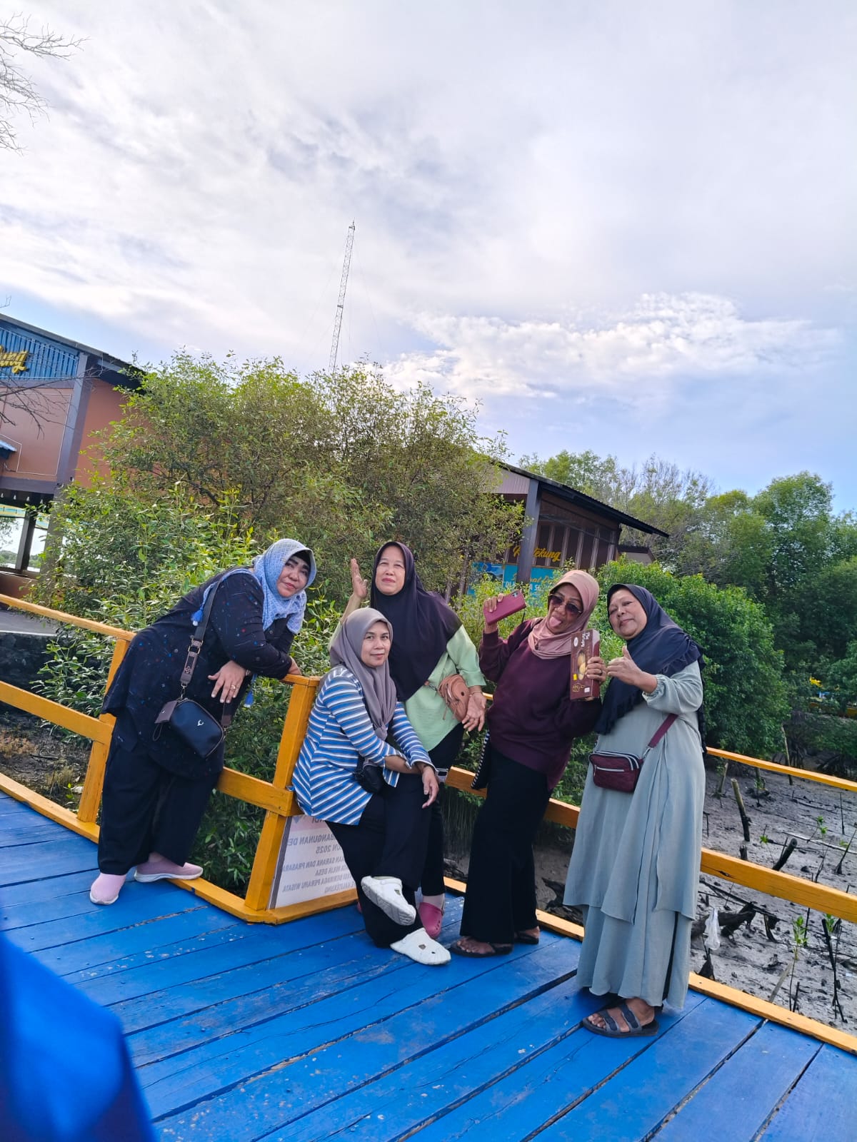 @Suhartini Tini