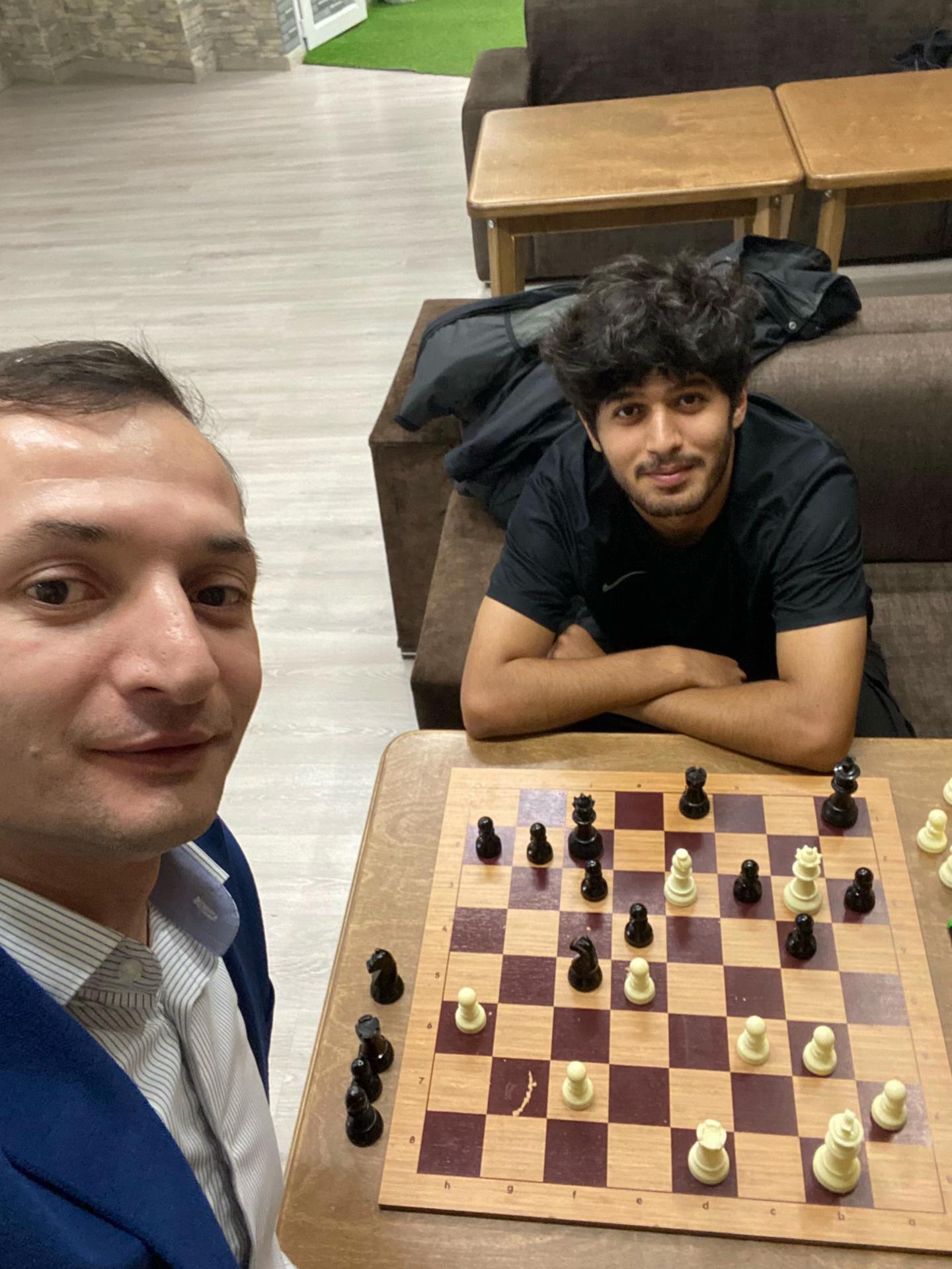 @𝐸𝓁𝒸𝒾𝓃 𝒴𝑒𝓃𝒾𝓈𝑒𝓎 ✅♟️