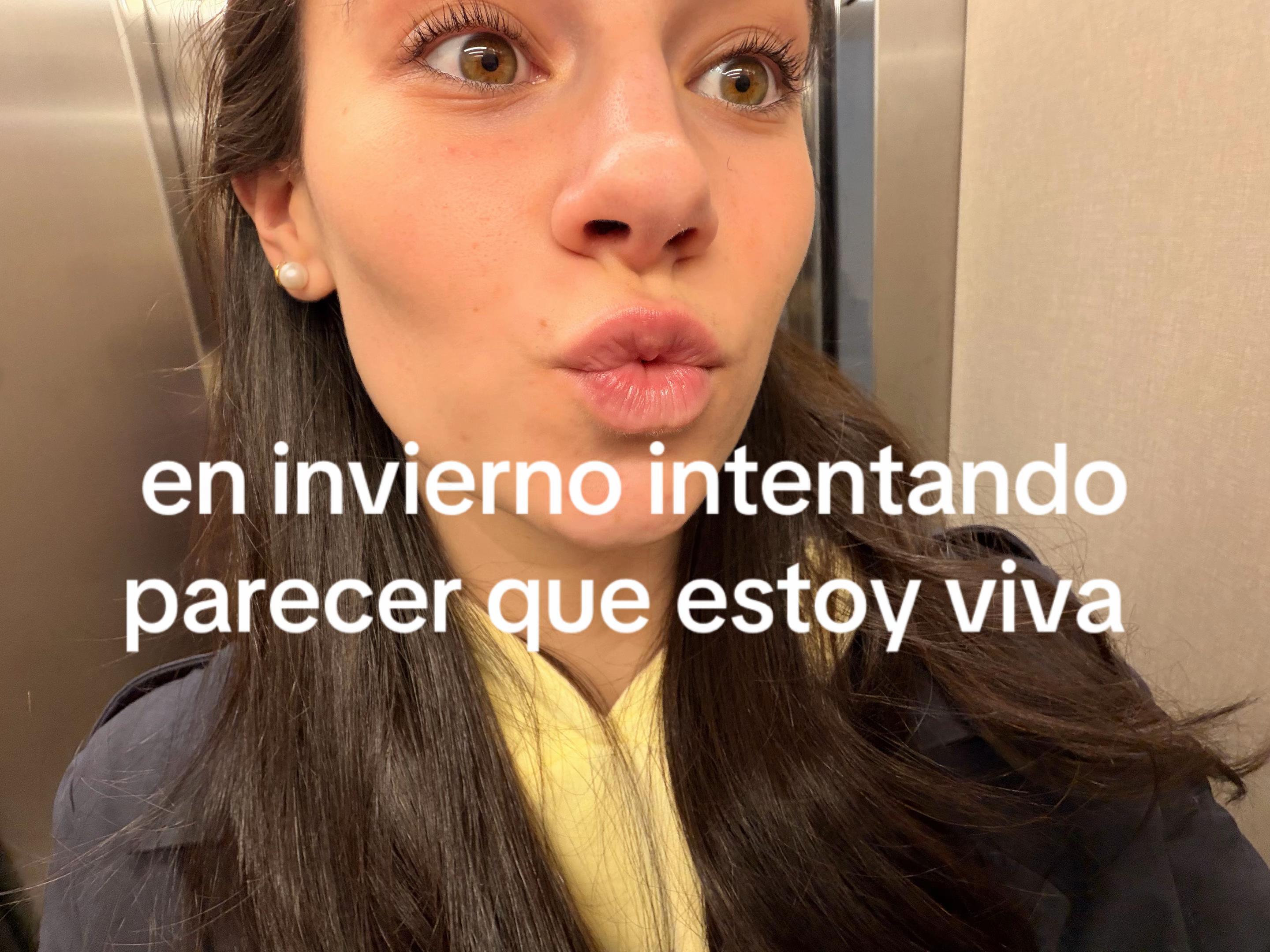 @María