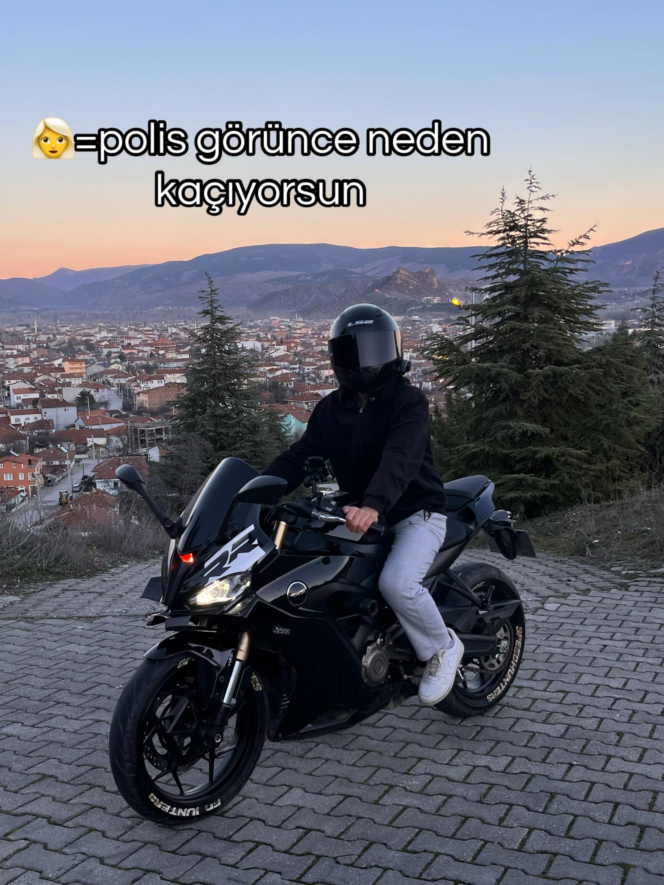 @#DEDE