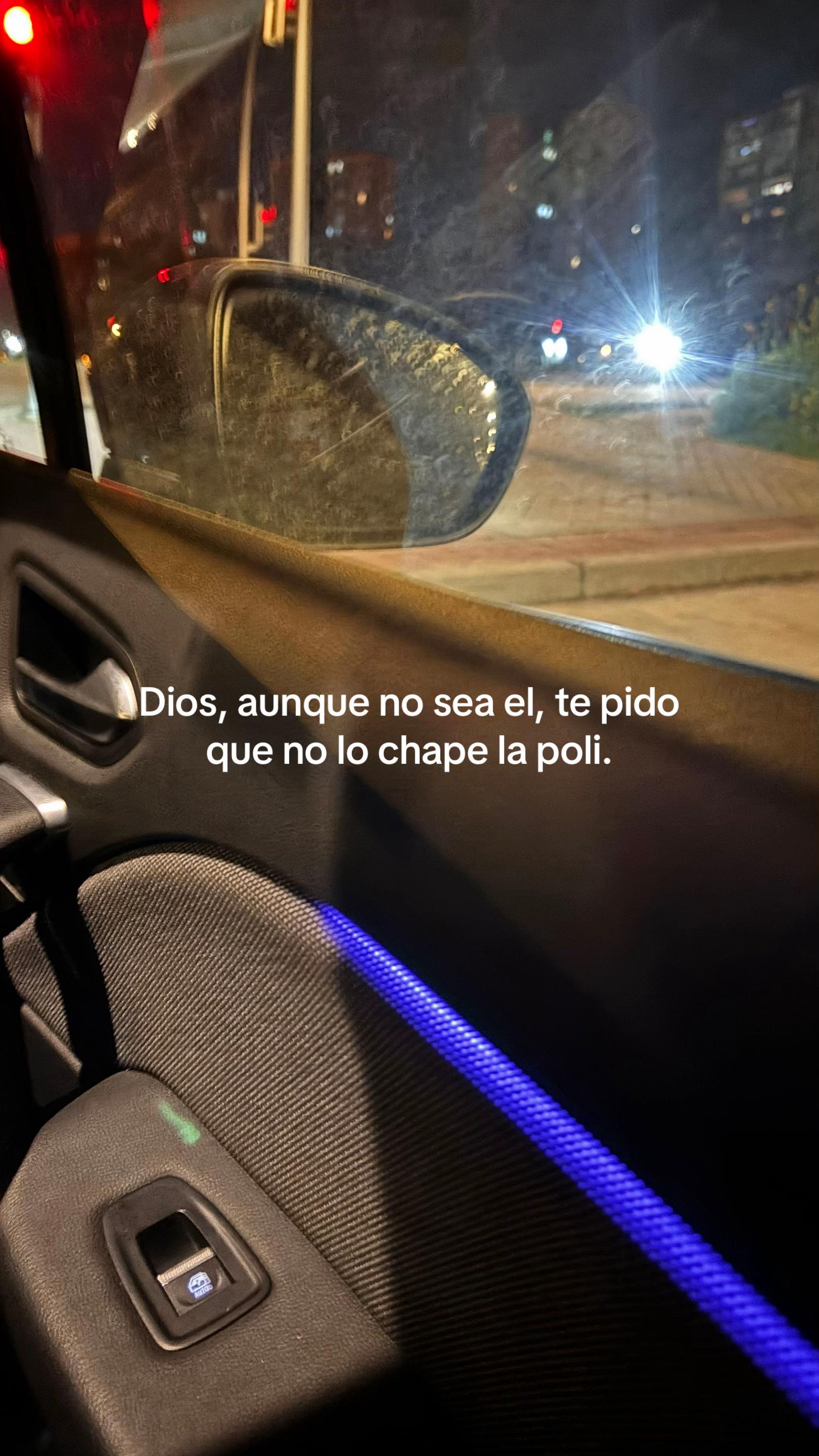 @𝒢