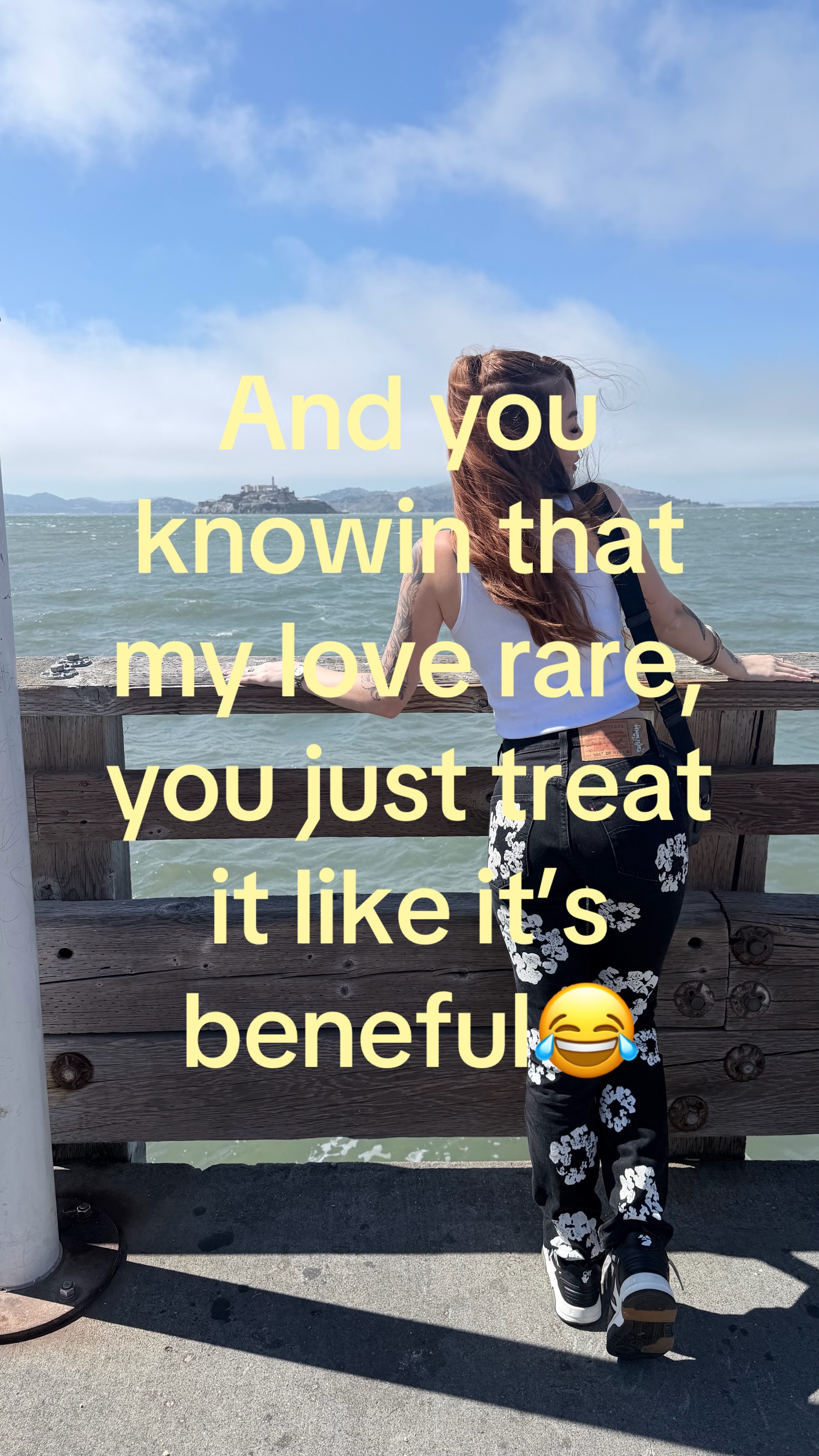 @$>