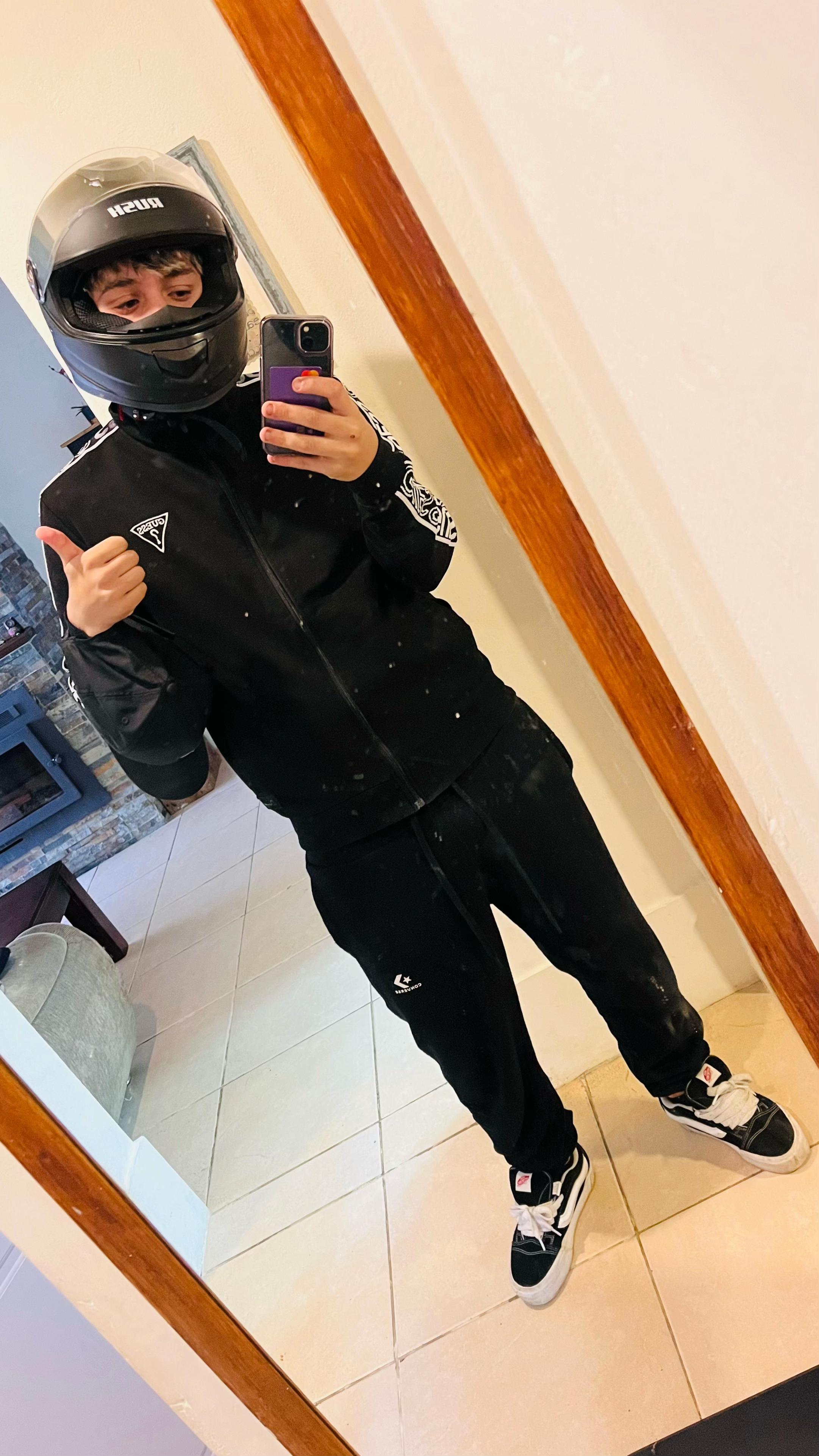 @3223tiaago