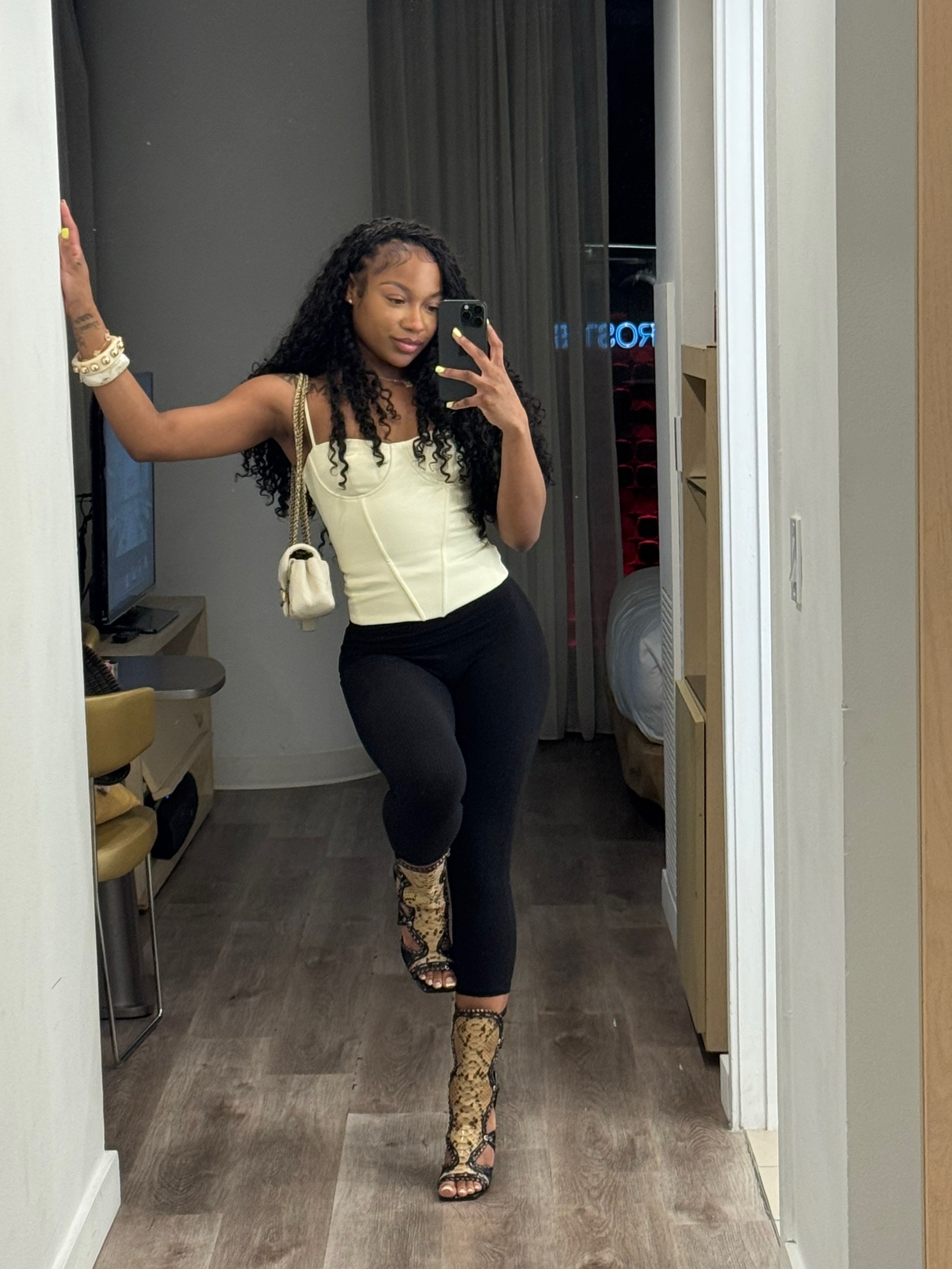 @NIYA