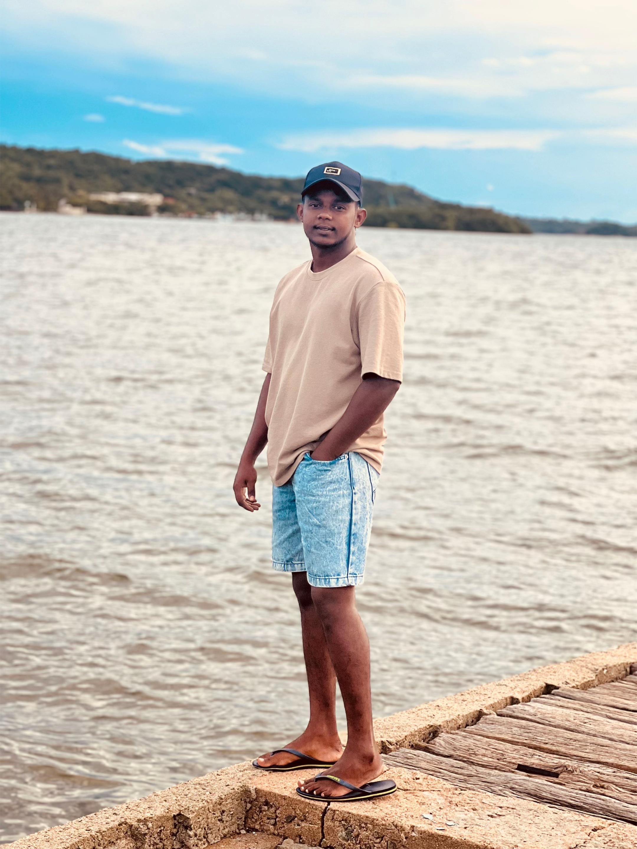 @𝗝𝗮𝗻 🇬🇧