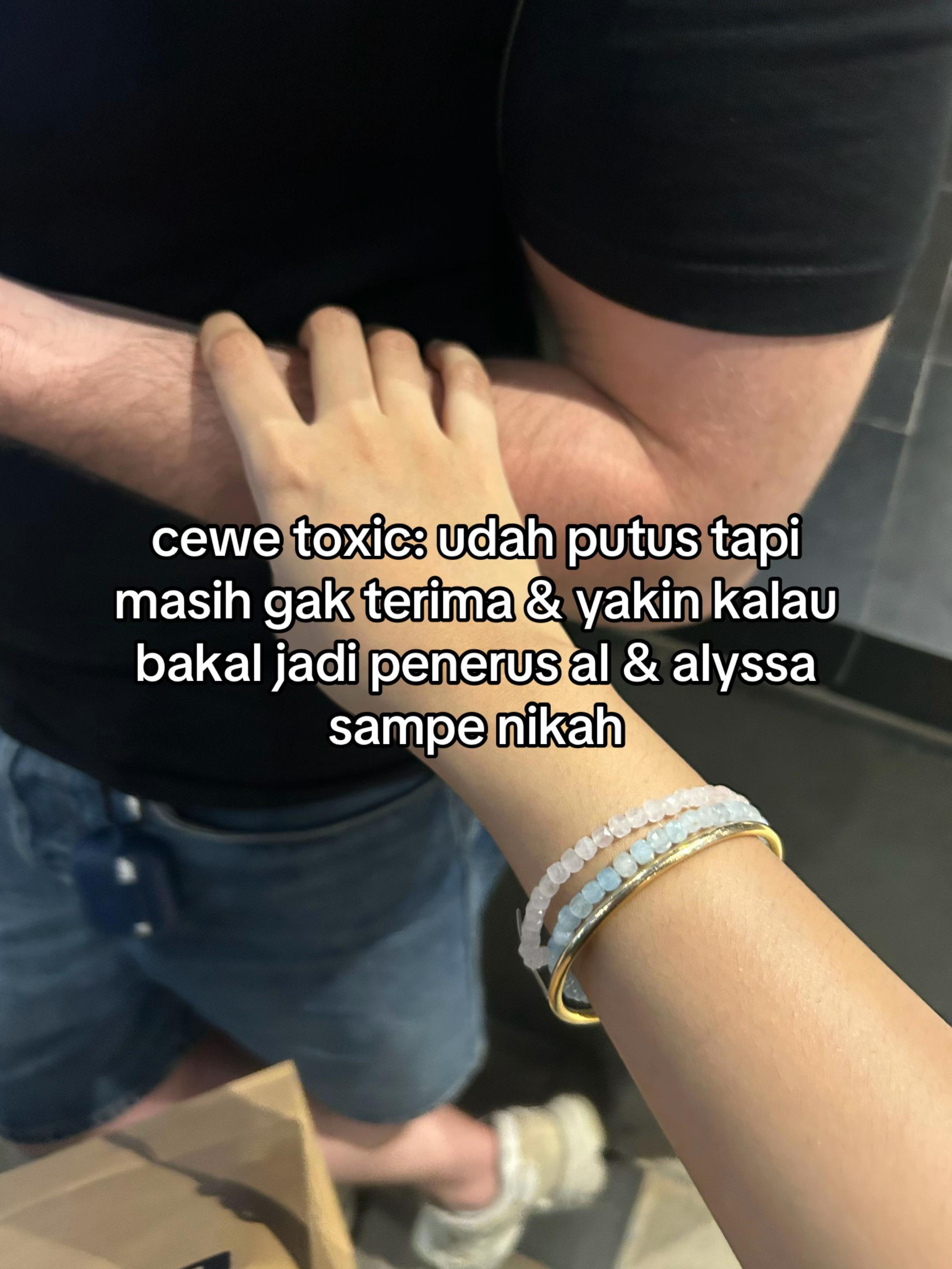 @Zupazupazuu Crystal Jewelery