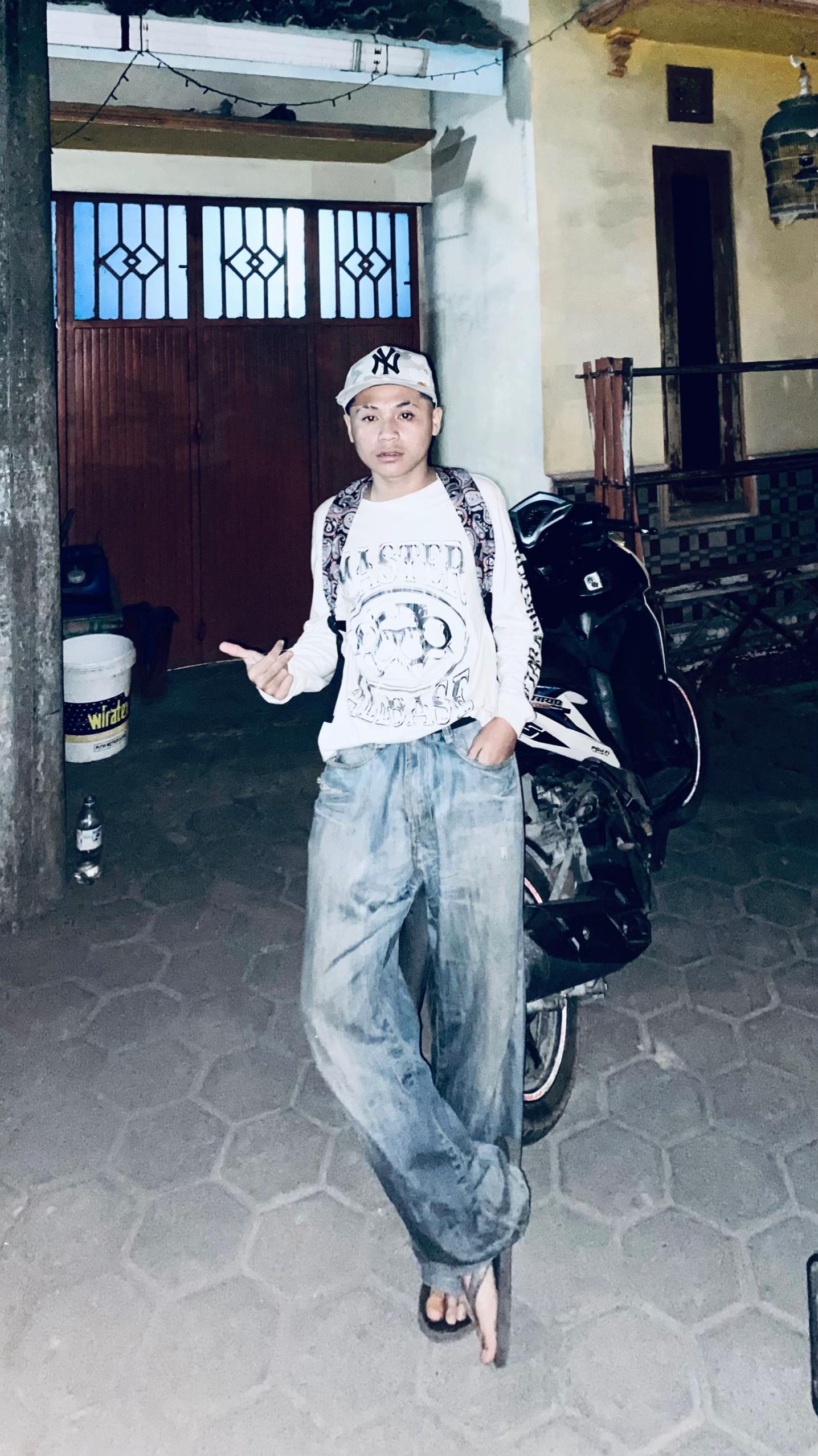 @Kenzo04