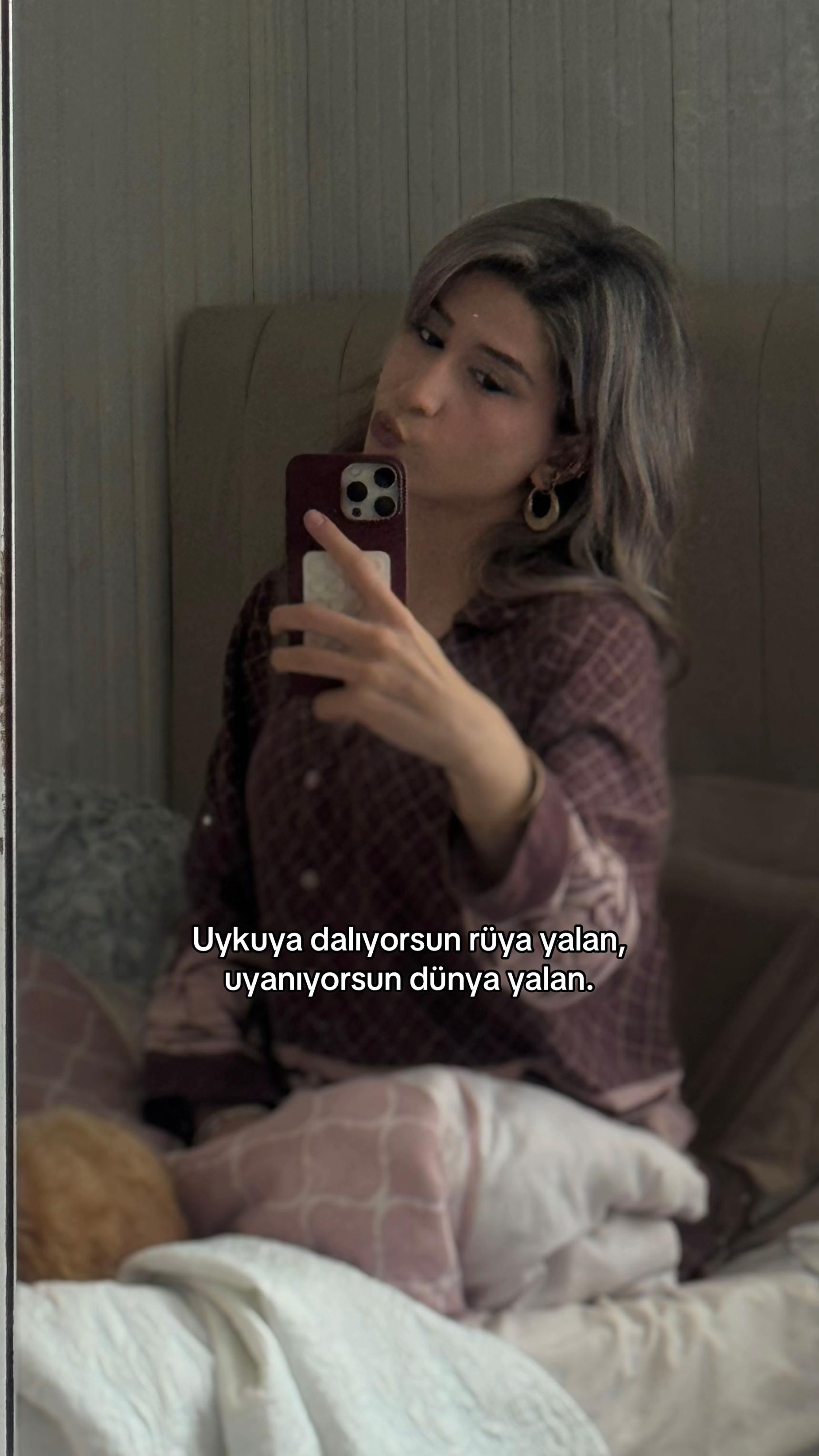 @Meryem Soy