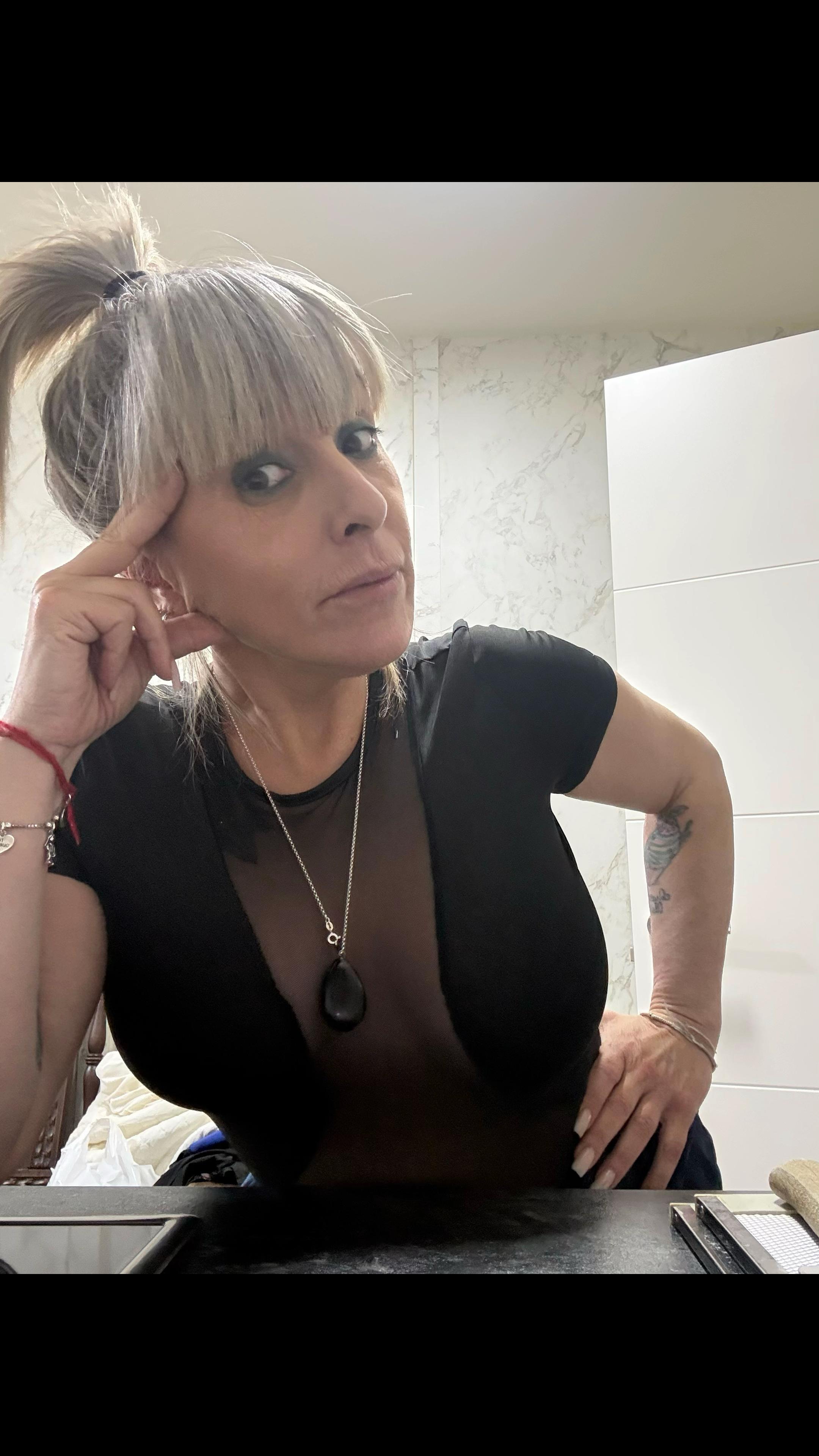 @Anacar77