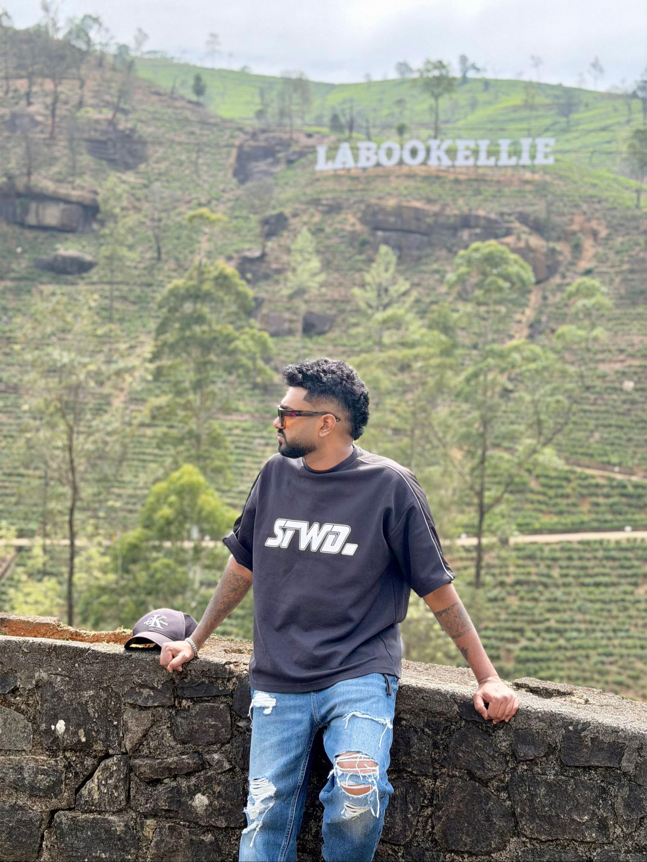 @Ravidu_Nishshanka