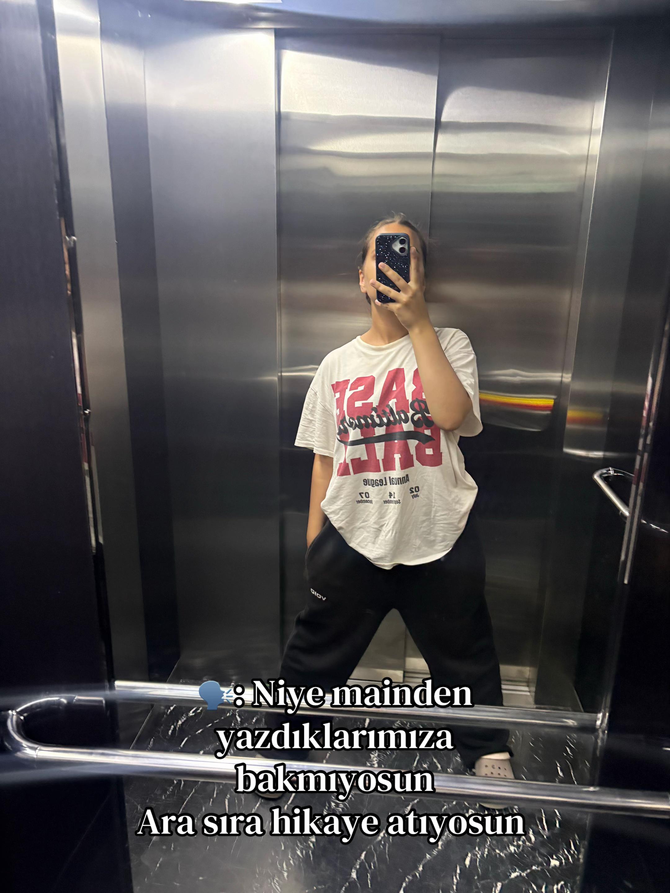@Esmeralda