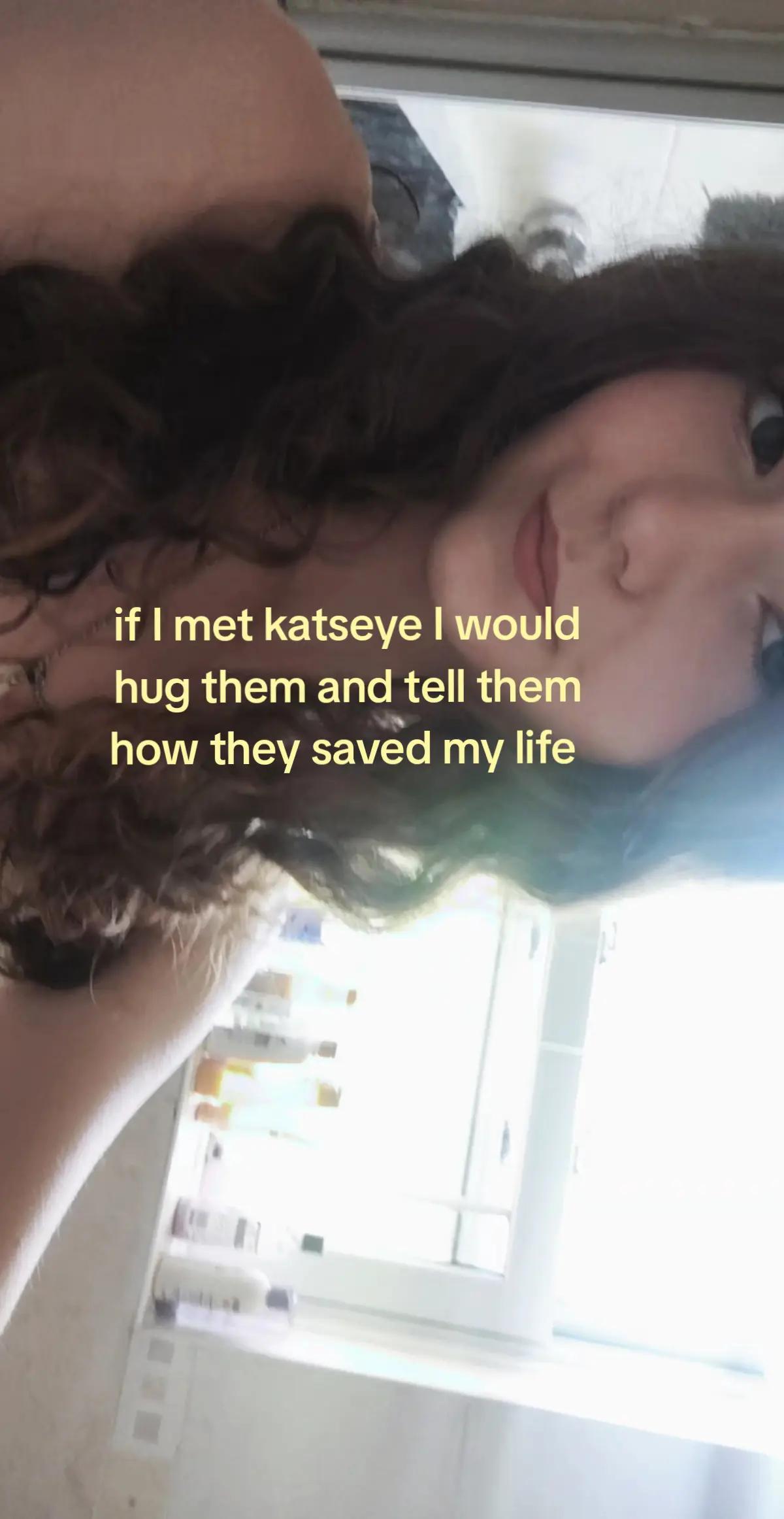 @️
