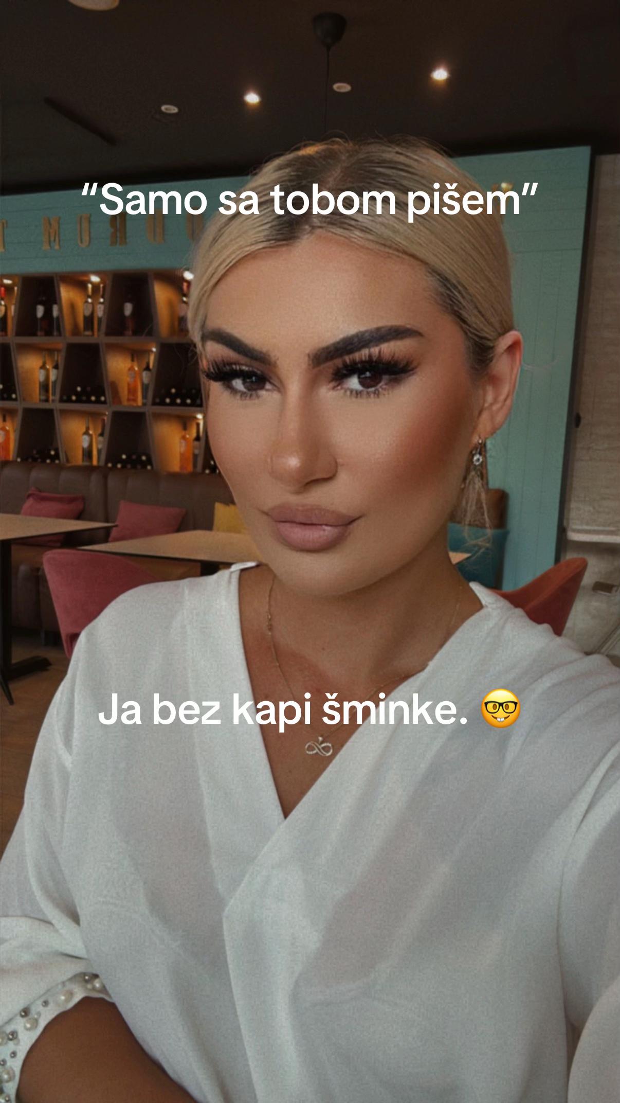 @🦋
