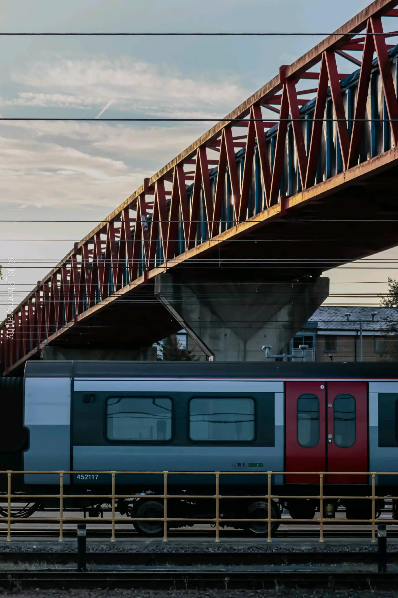 @LynnRailUK