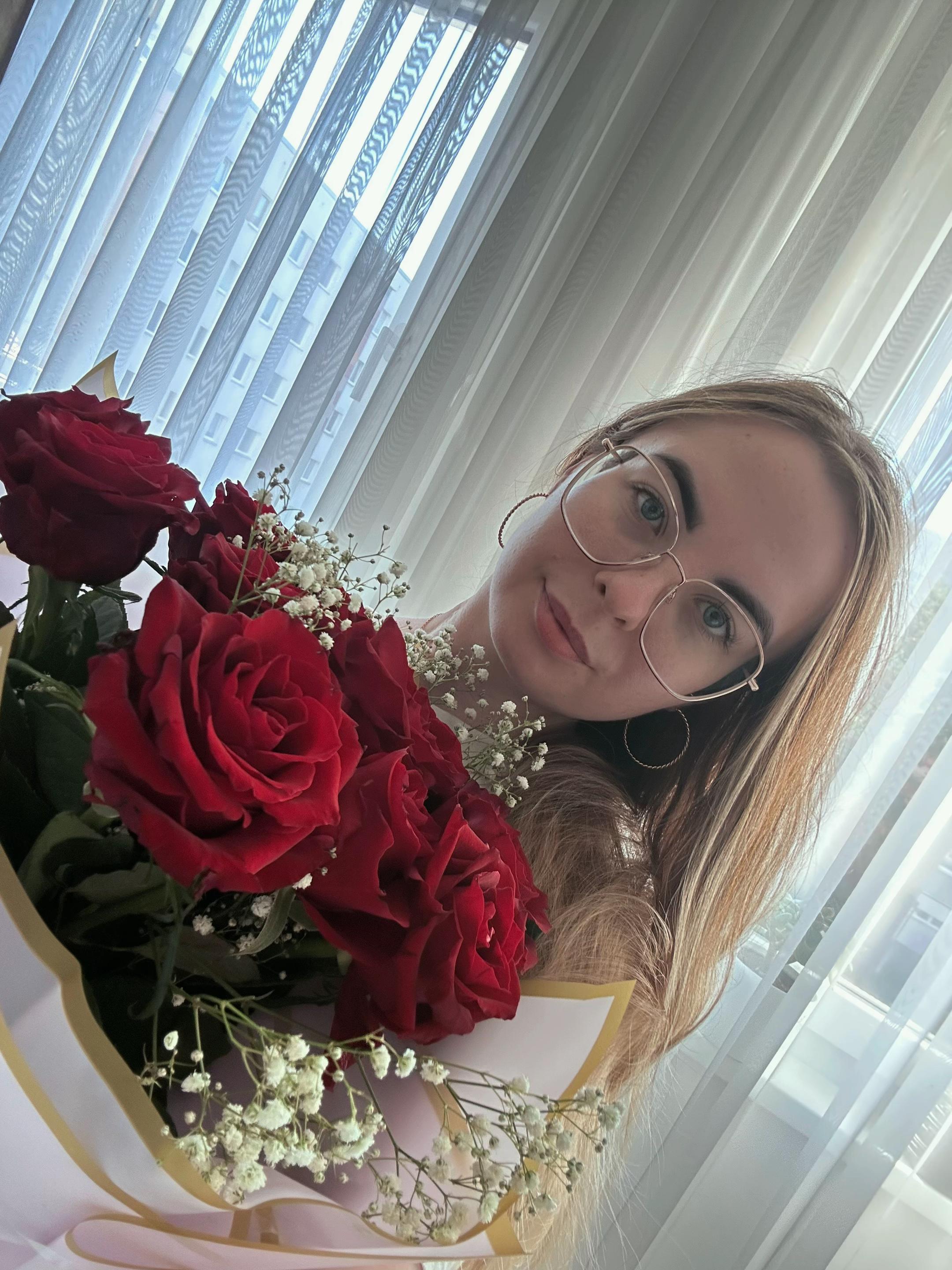 @mihaella.dm