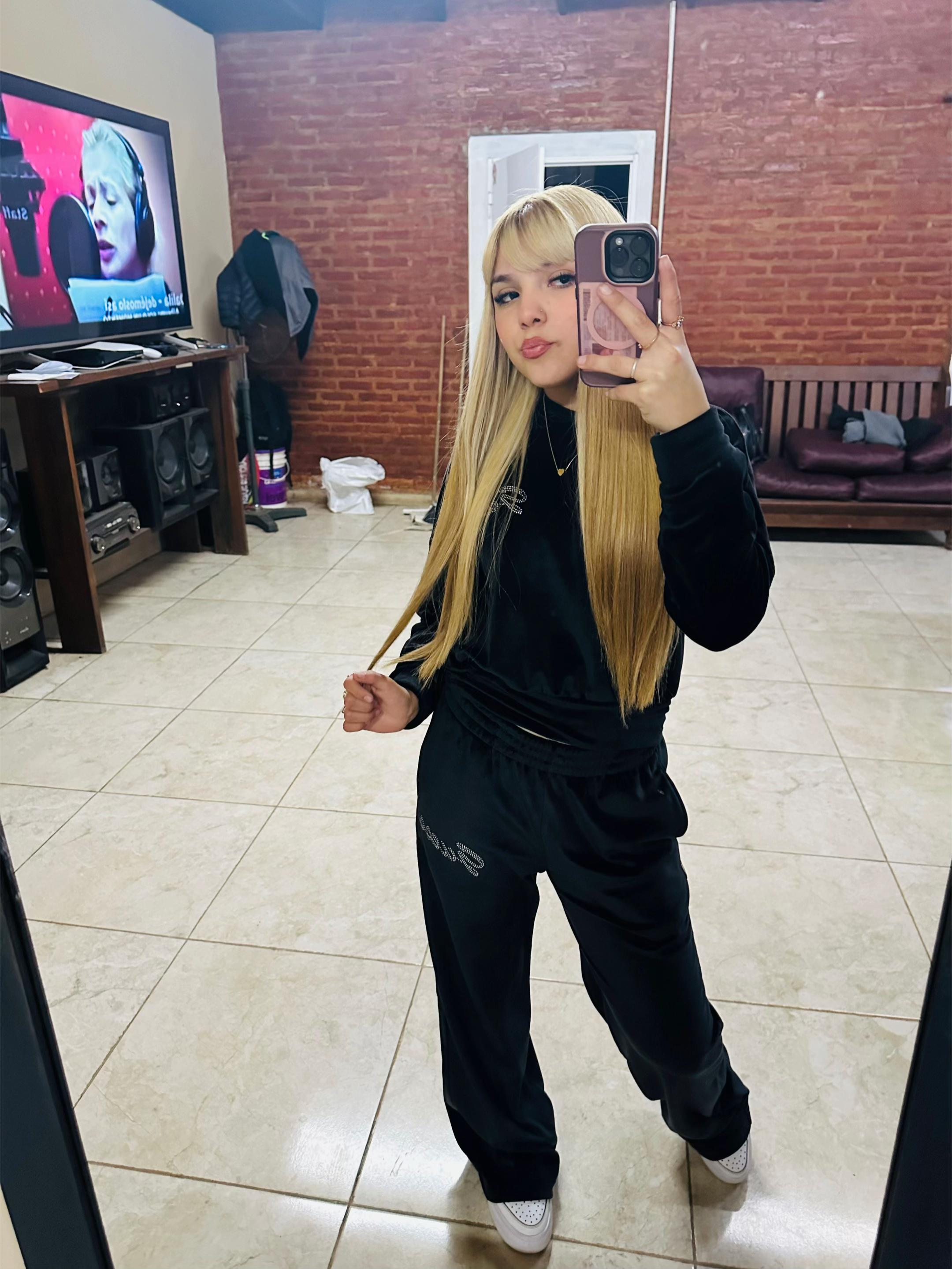 @xiomiii_79🤍