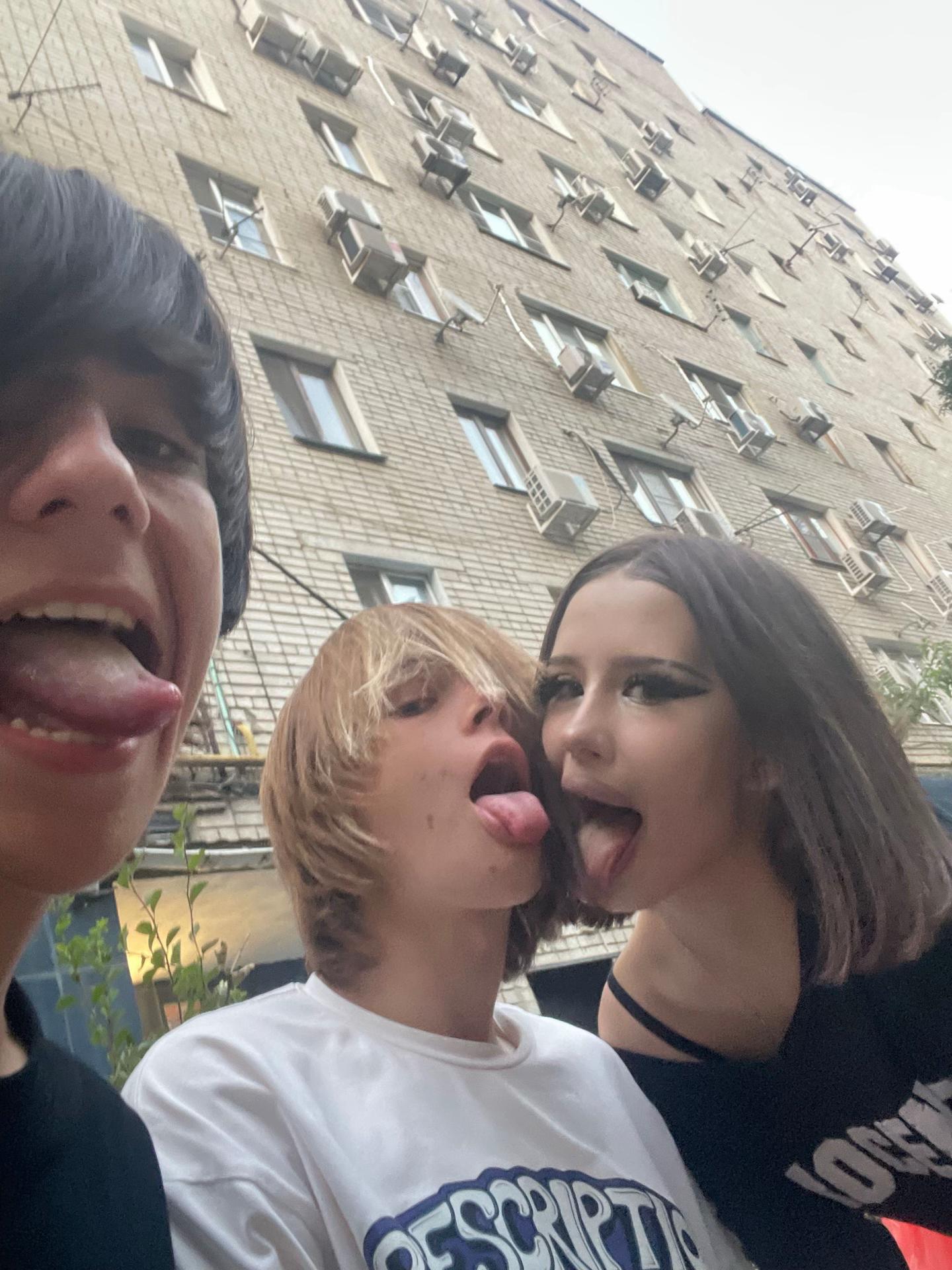 @_kf228666_